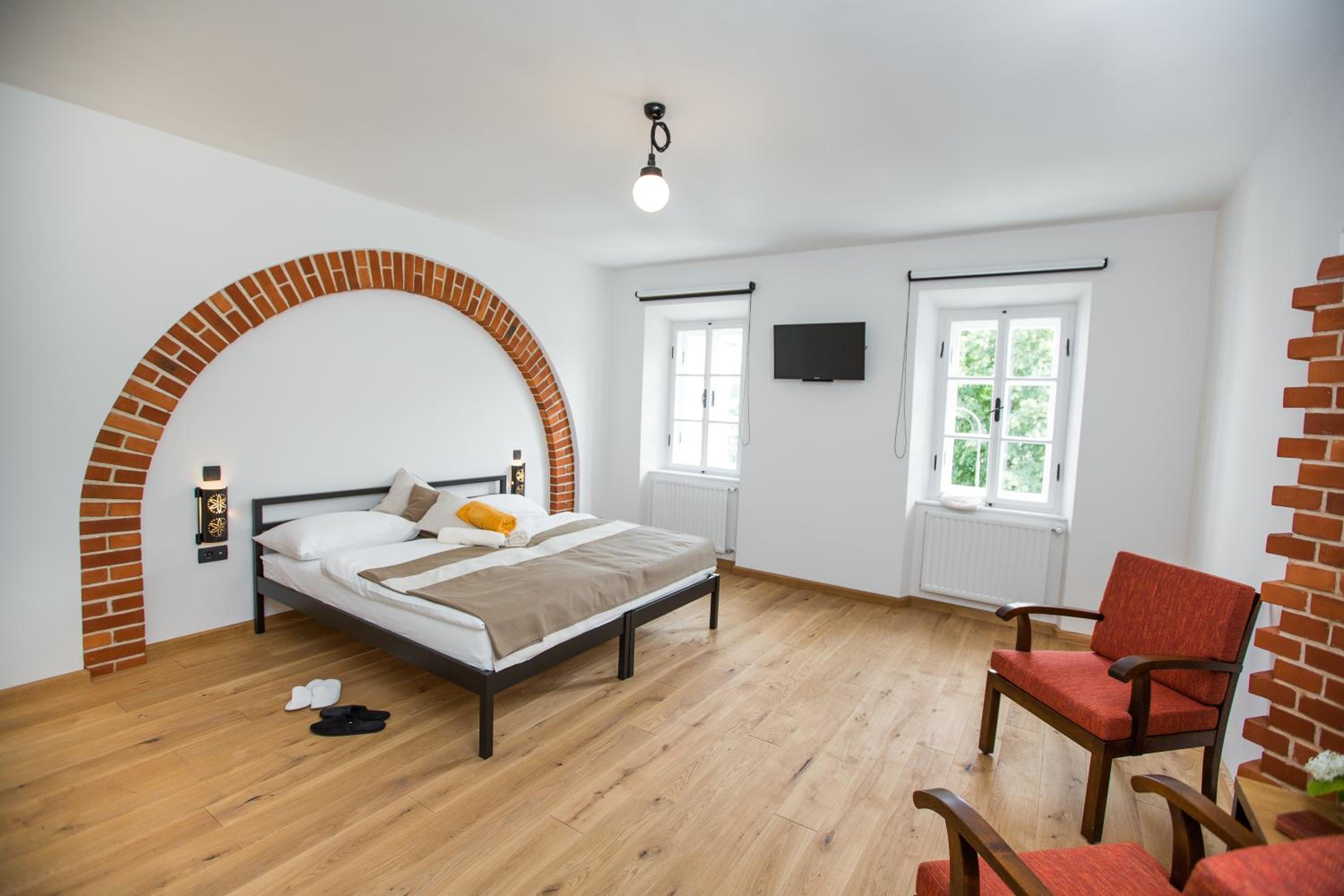 Double or Twin Room with Lake View