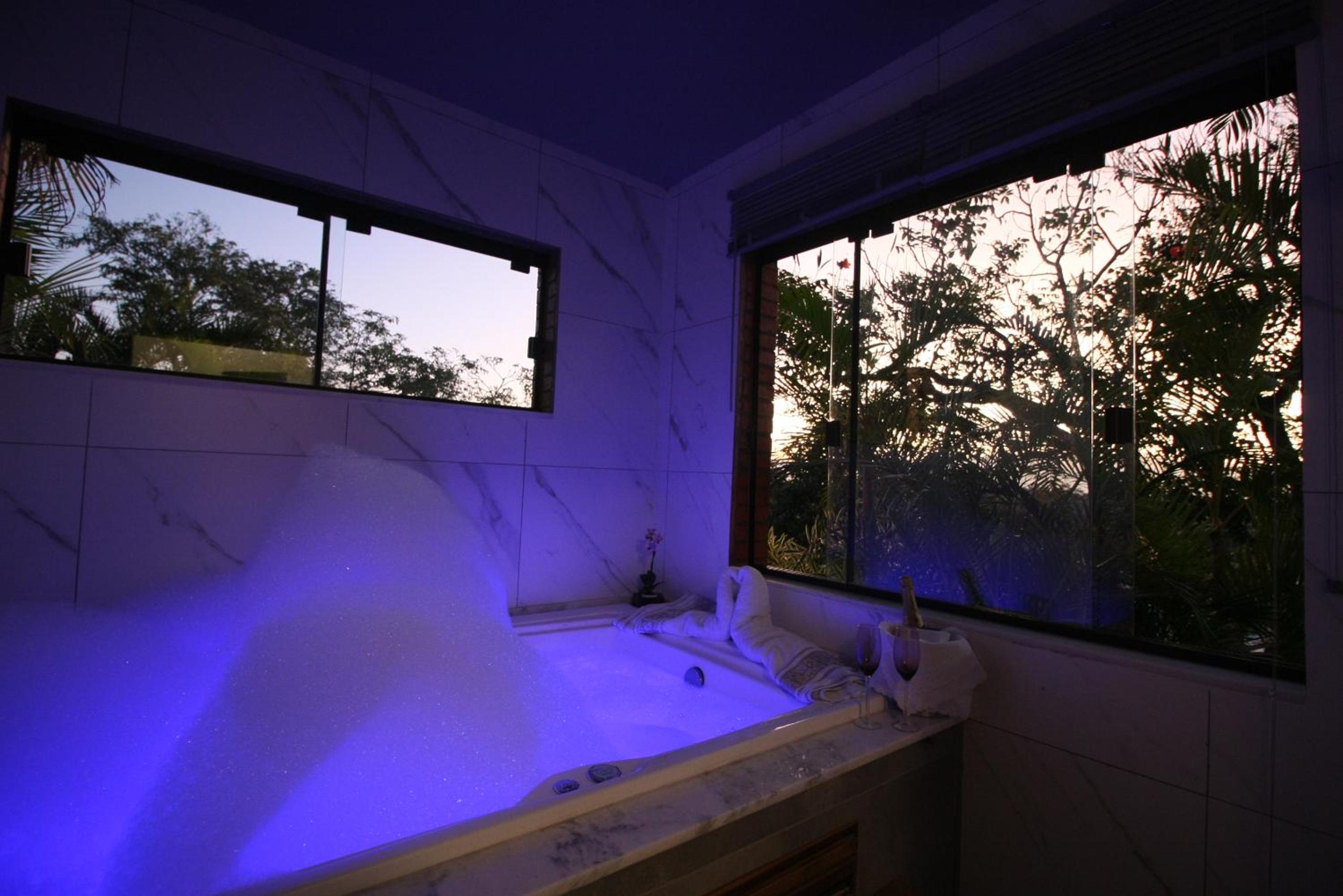One-Bedroom Apartment with Spa Bath photo 2