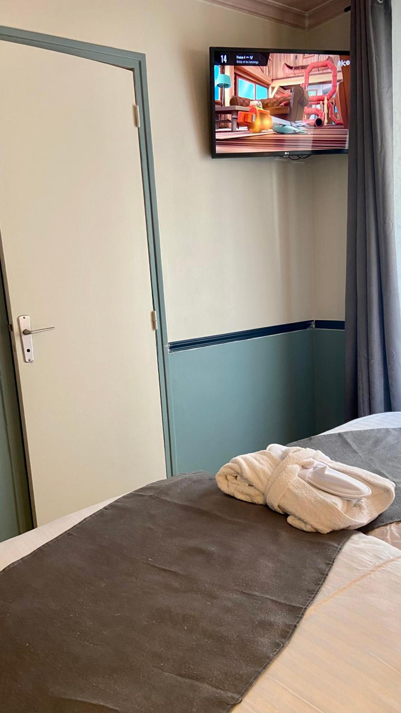 Single Room photo 2