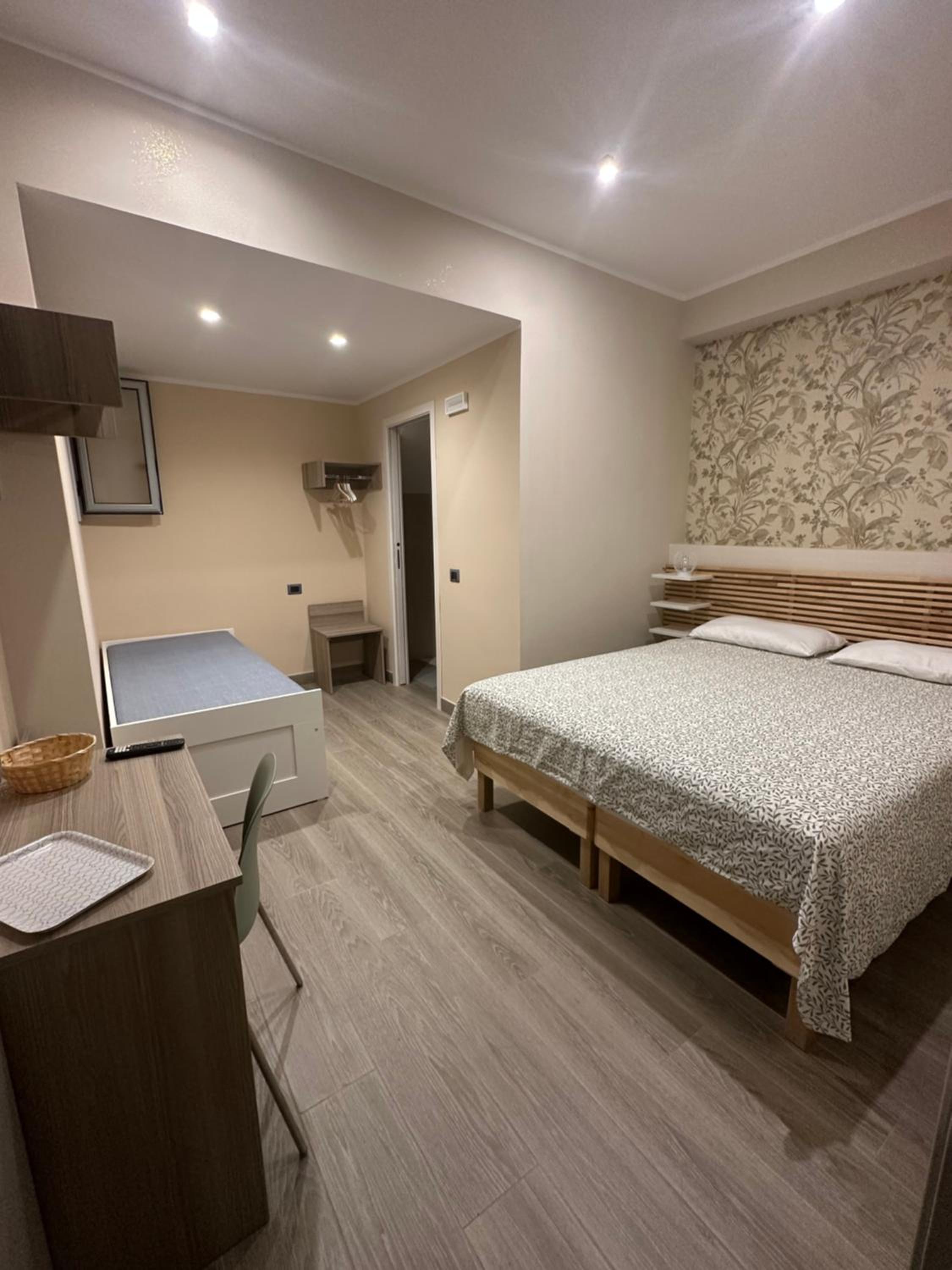 Double or Twin Room photo 3