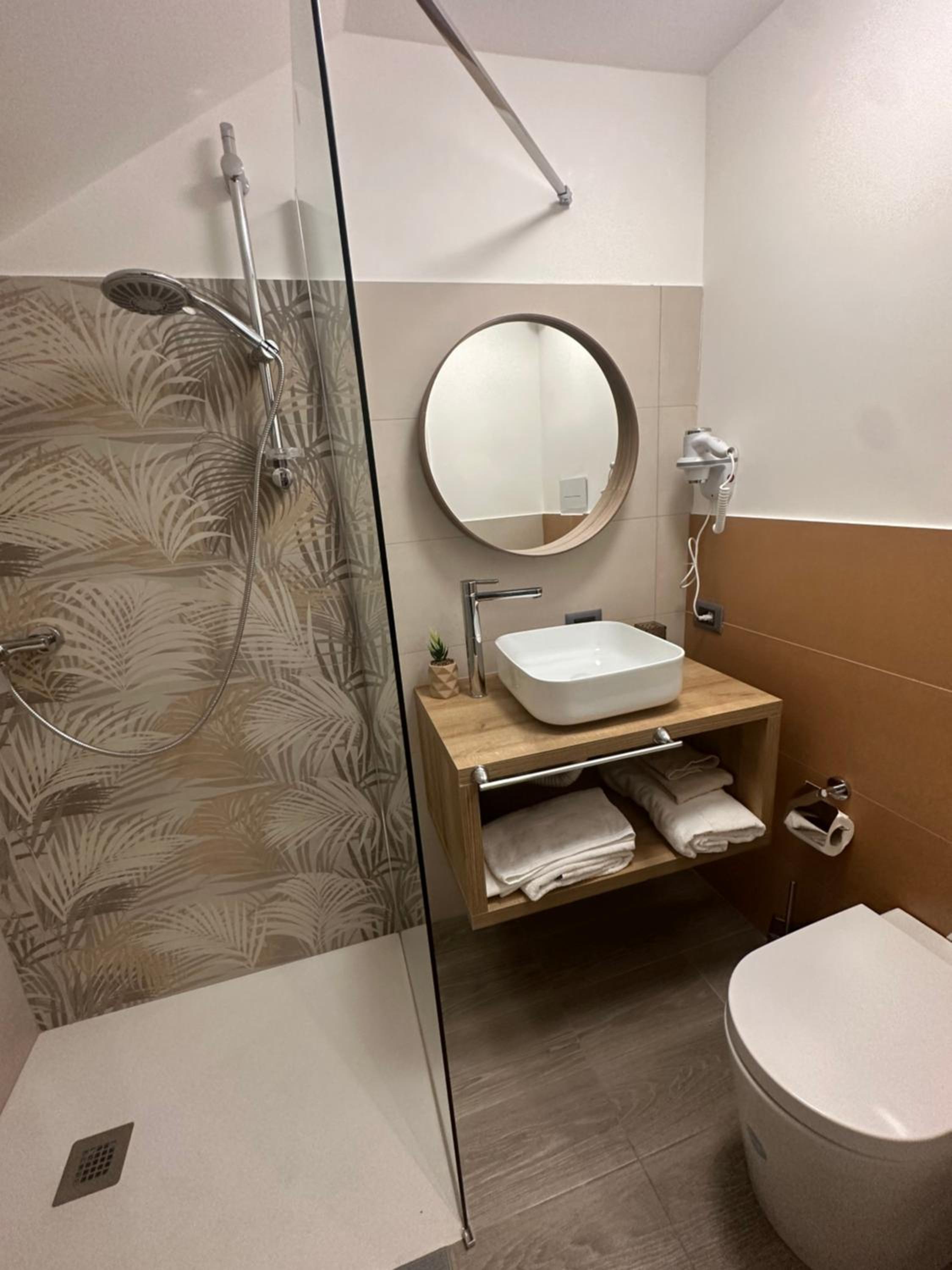 Double or Twin Room photo 2