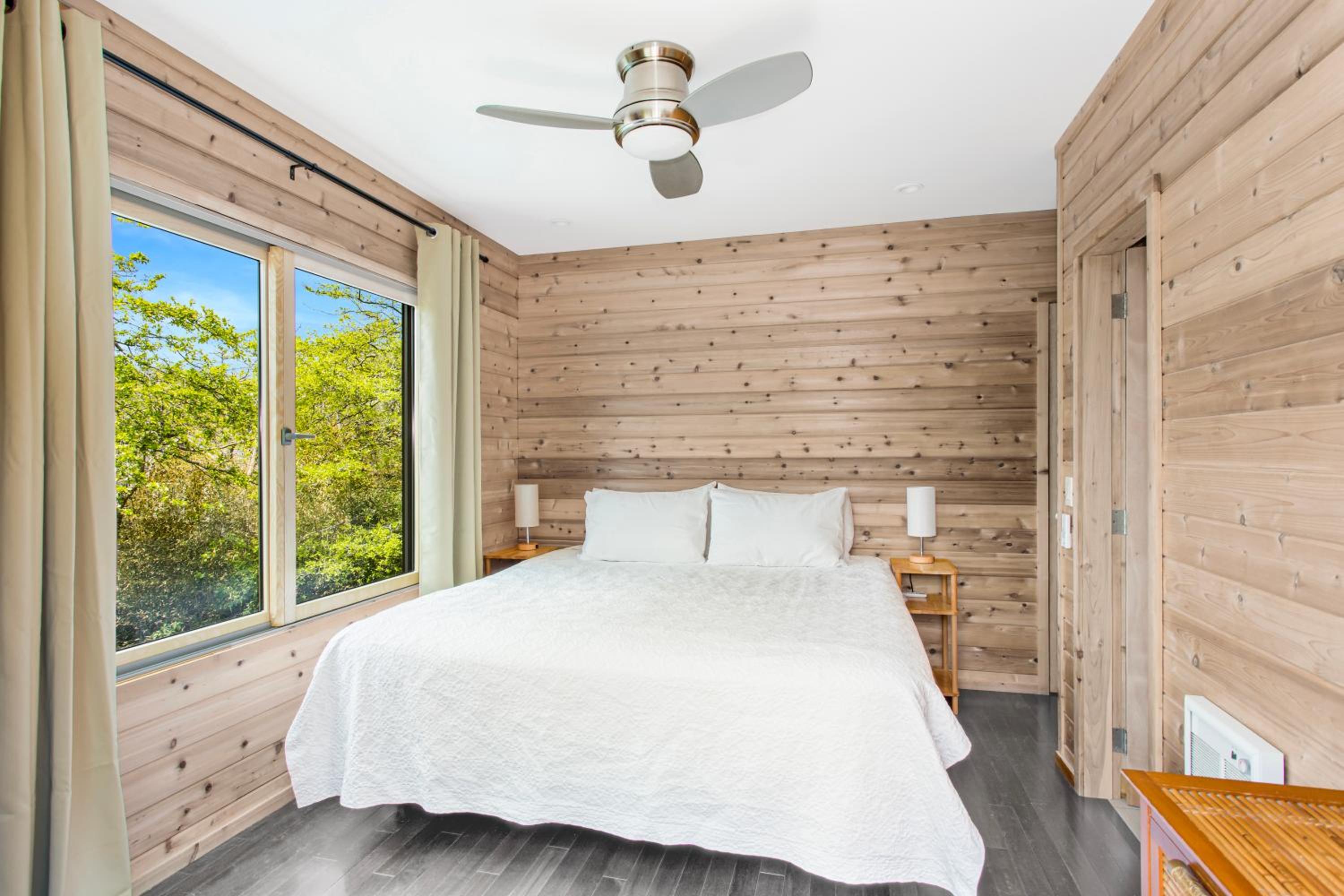 Superior King Room photo 2