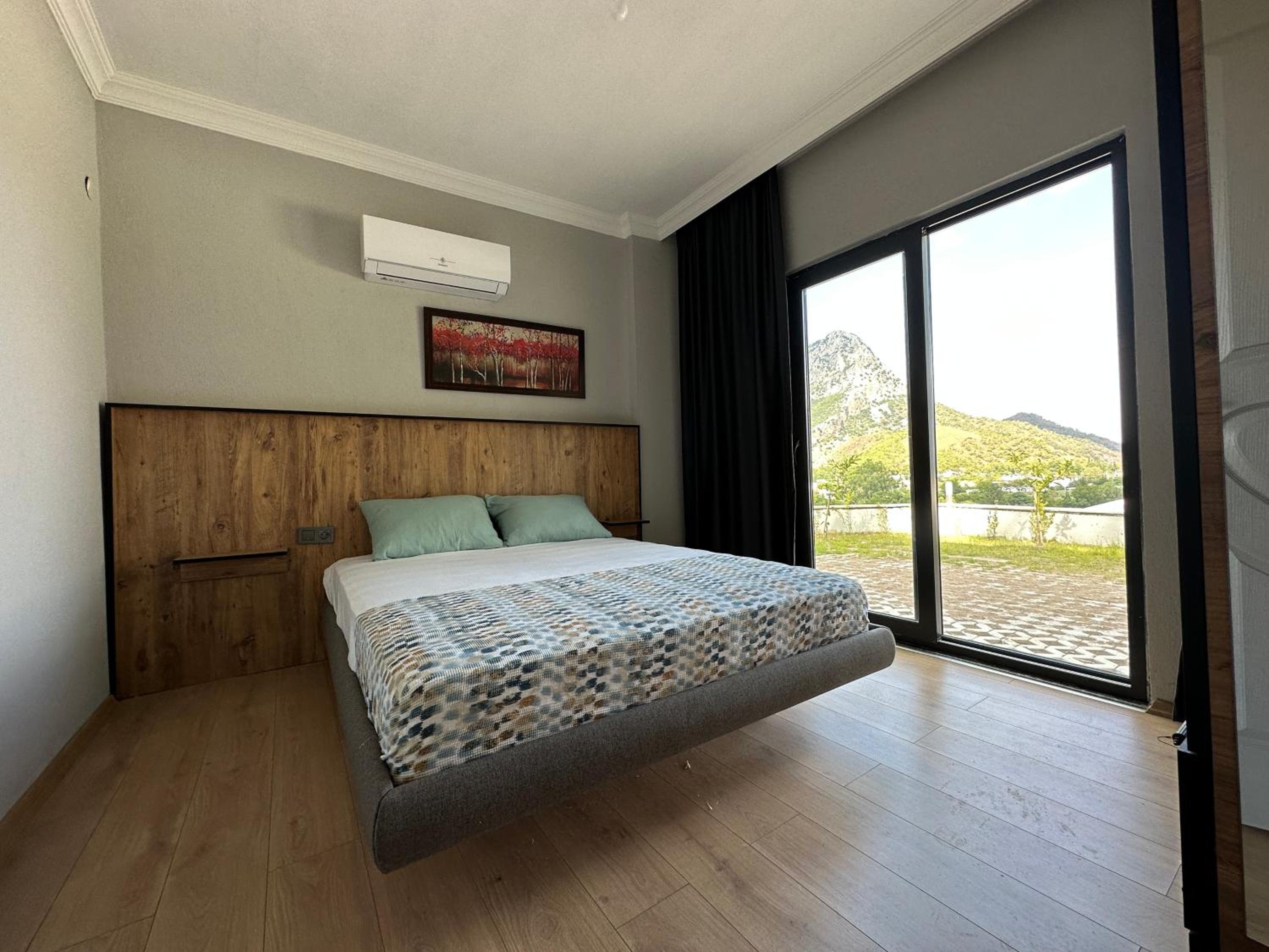 Three-Bedroom Villa photo 2