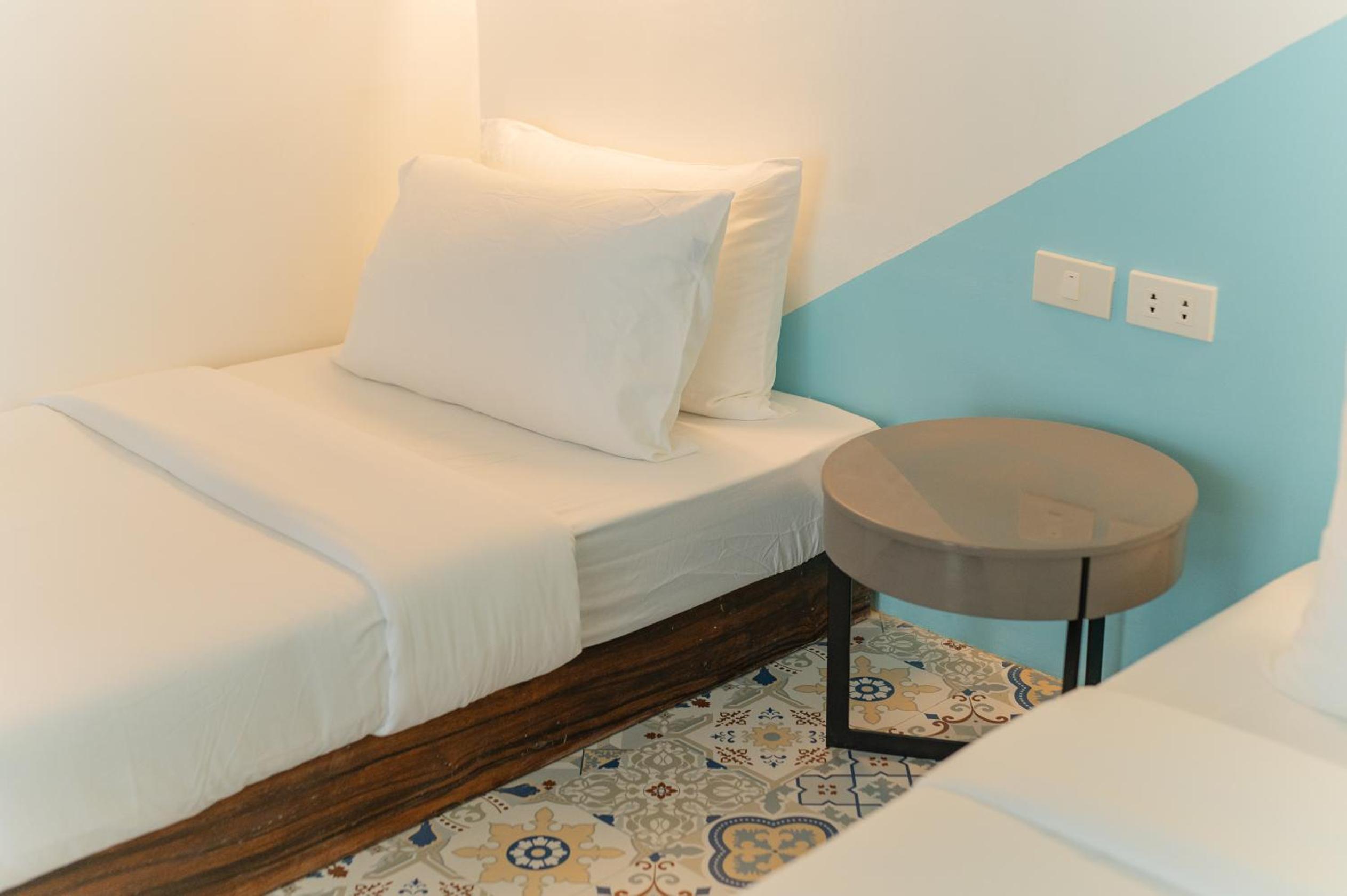 Deluxe Family Room - Photo 17
