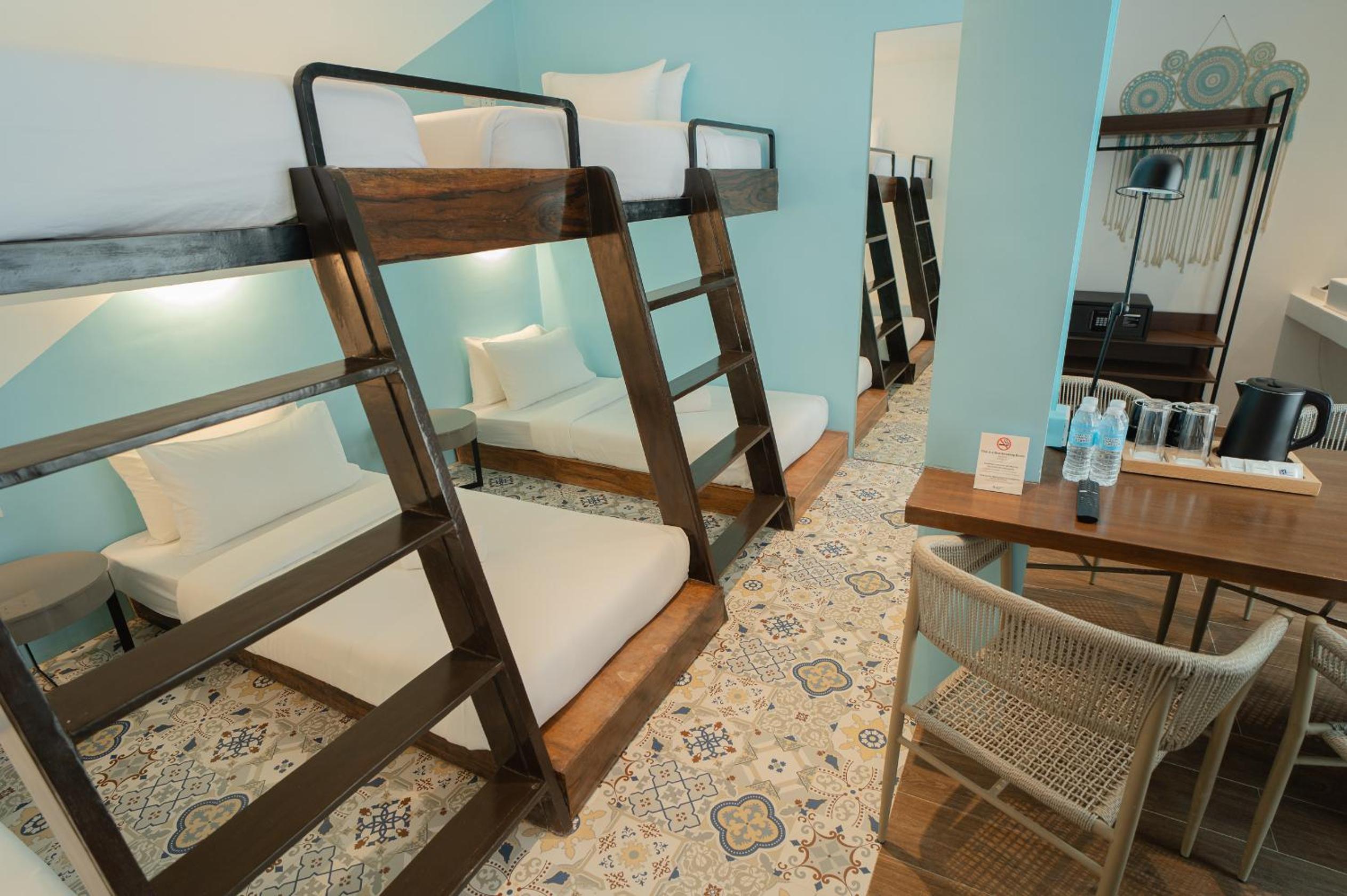 Deluxe Family Room - Photo 15