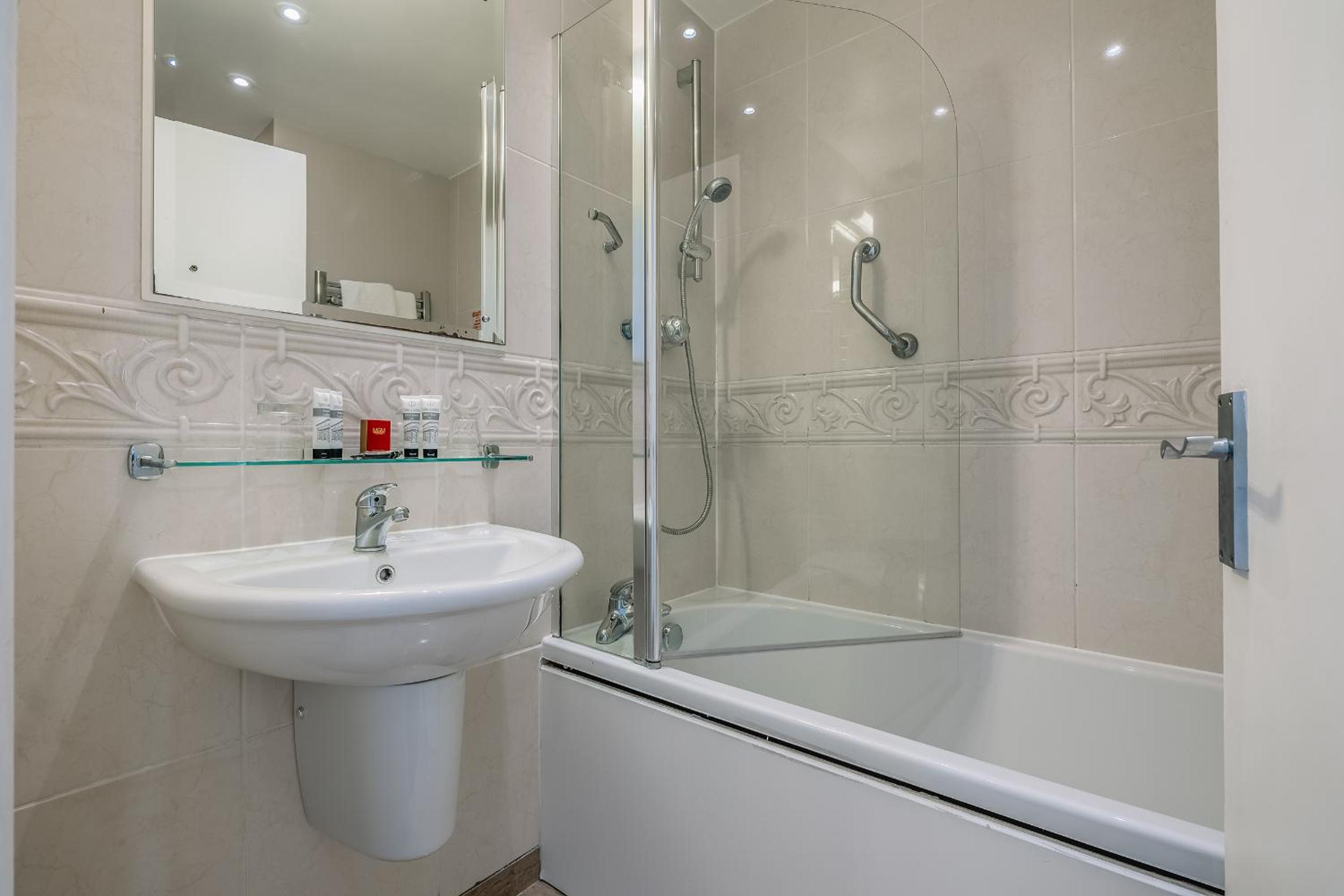 Executive Double Room - Photo 6