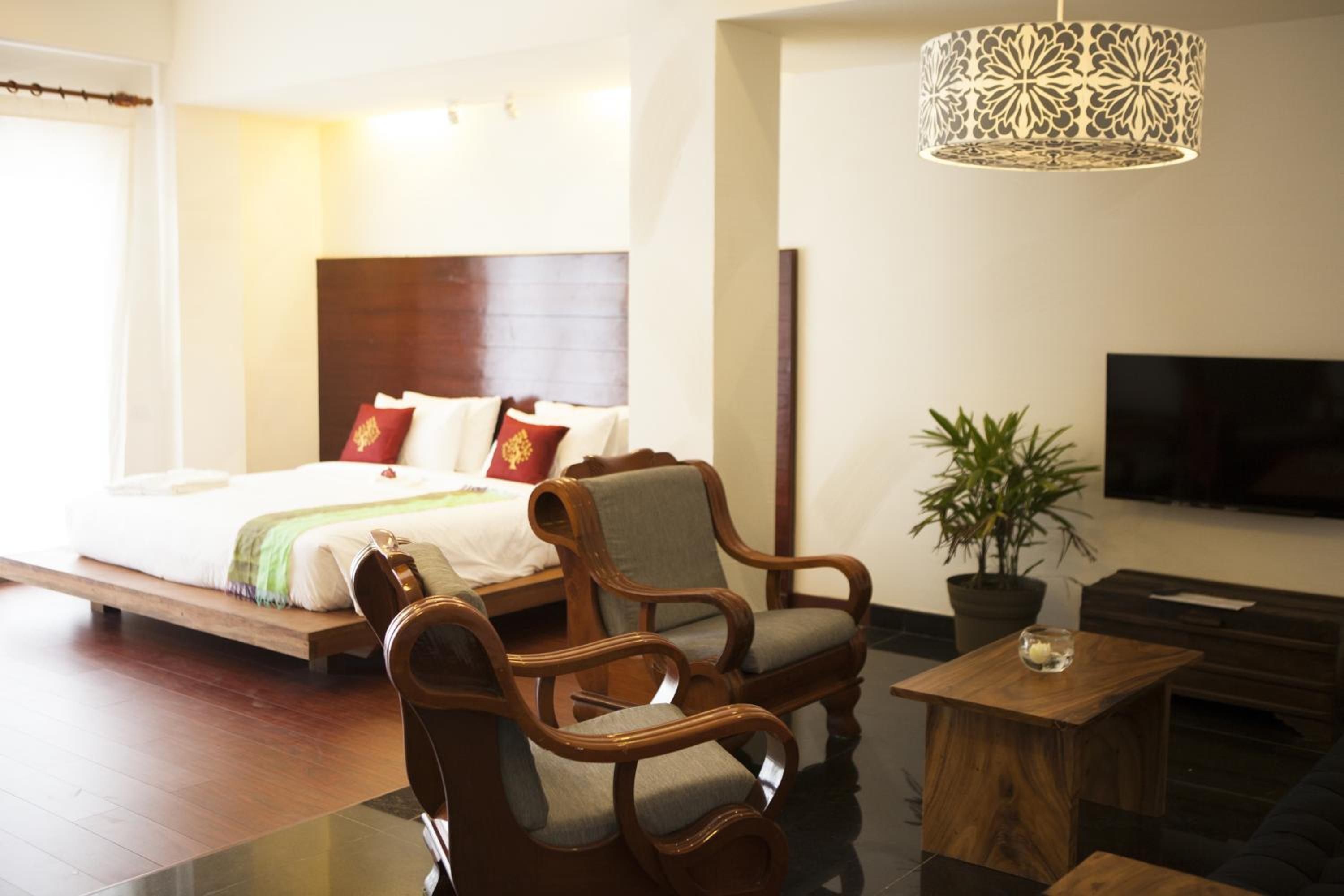 Suite with Balcony - Photo 1