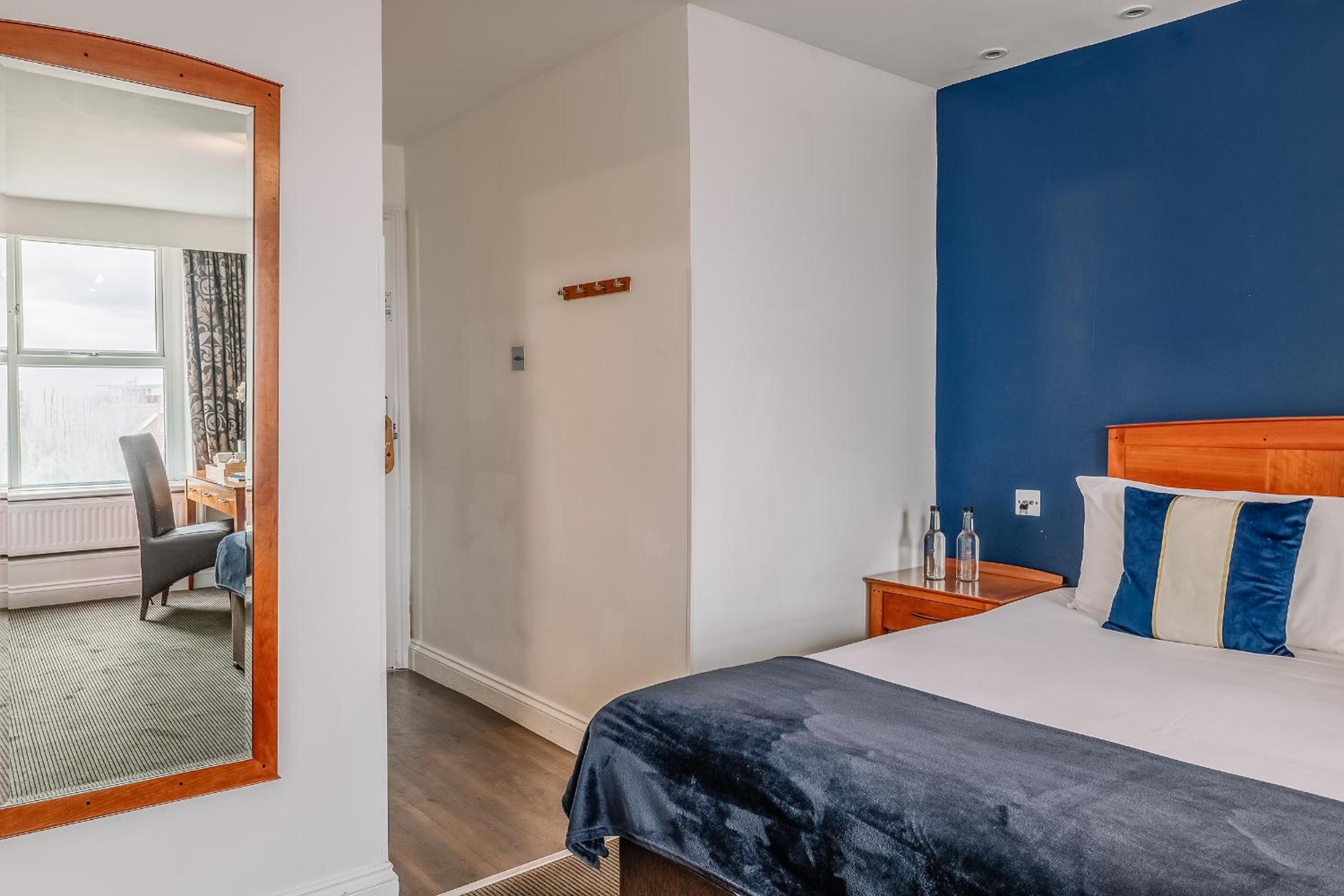 Classic Triple Room - Photo 5