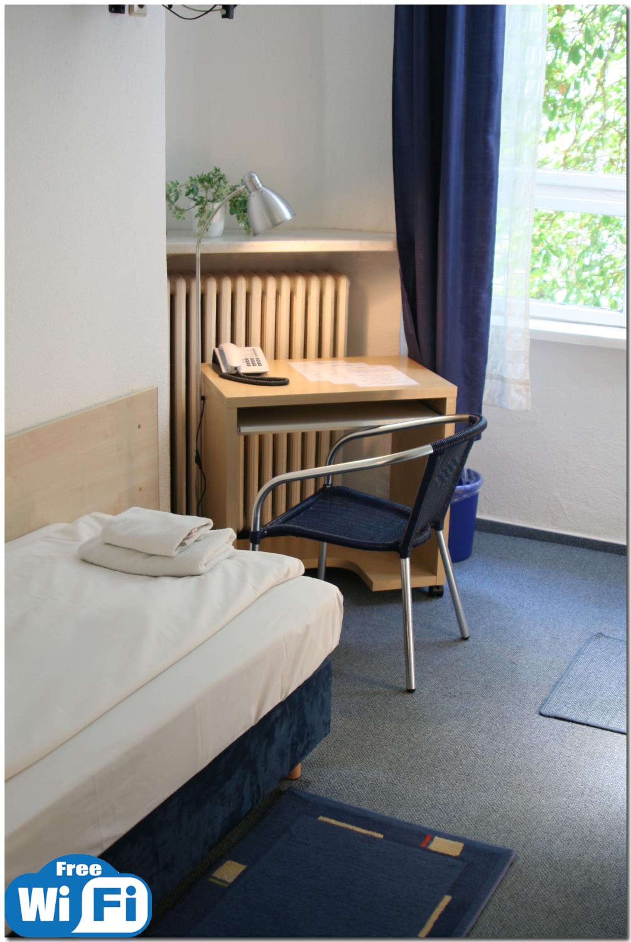 Single Room photo 2