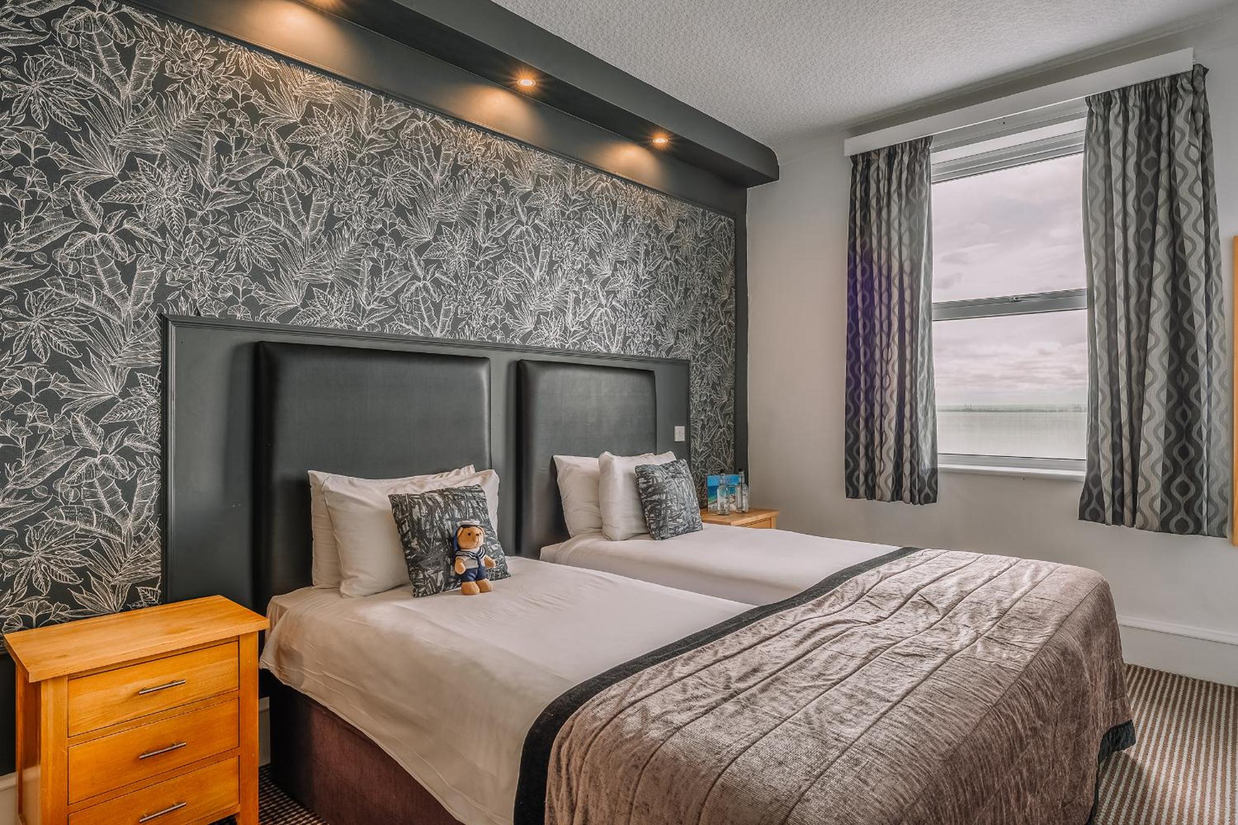 Superior Twin Room - Photo 5
