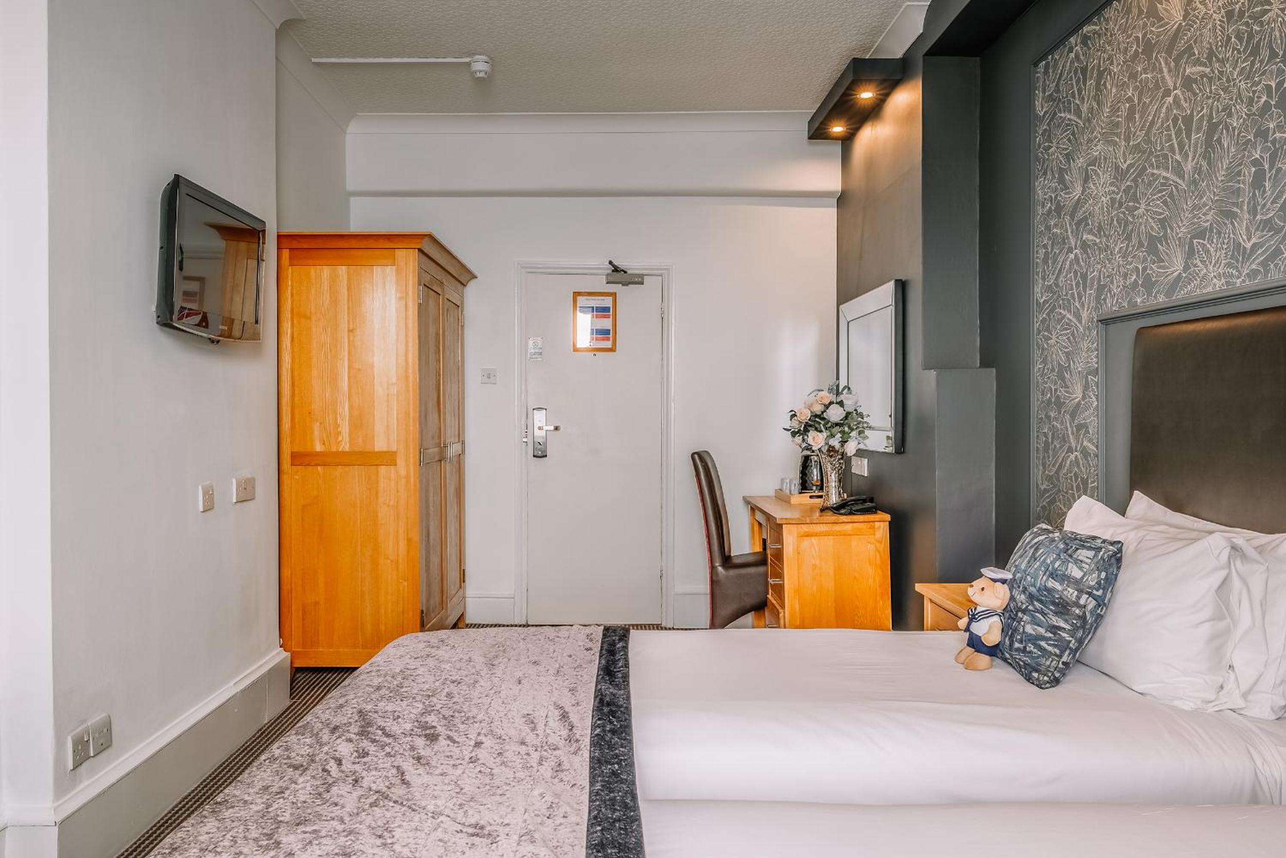Superior Twin Room - Photo 2