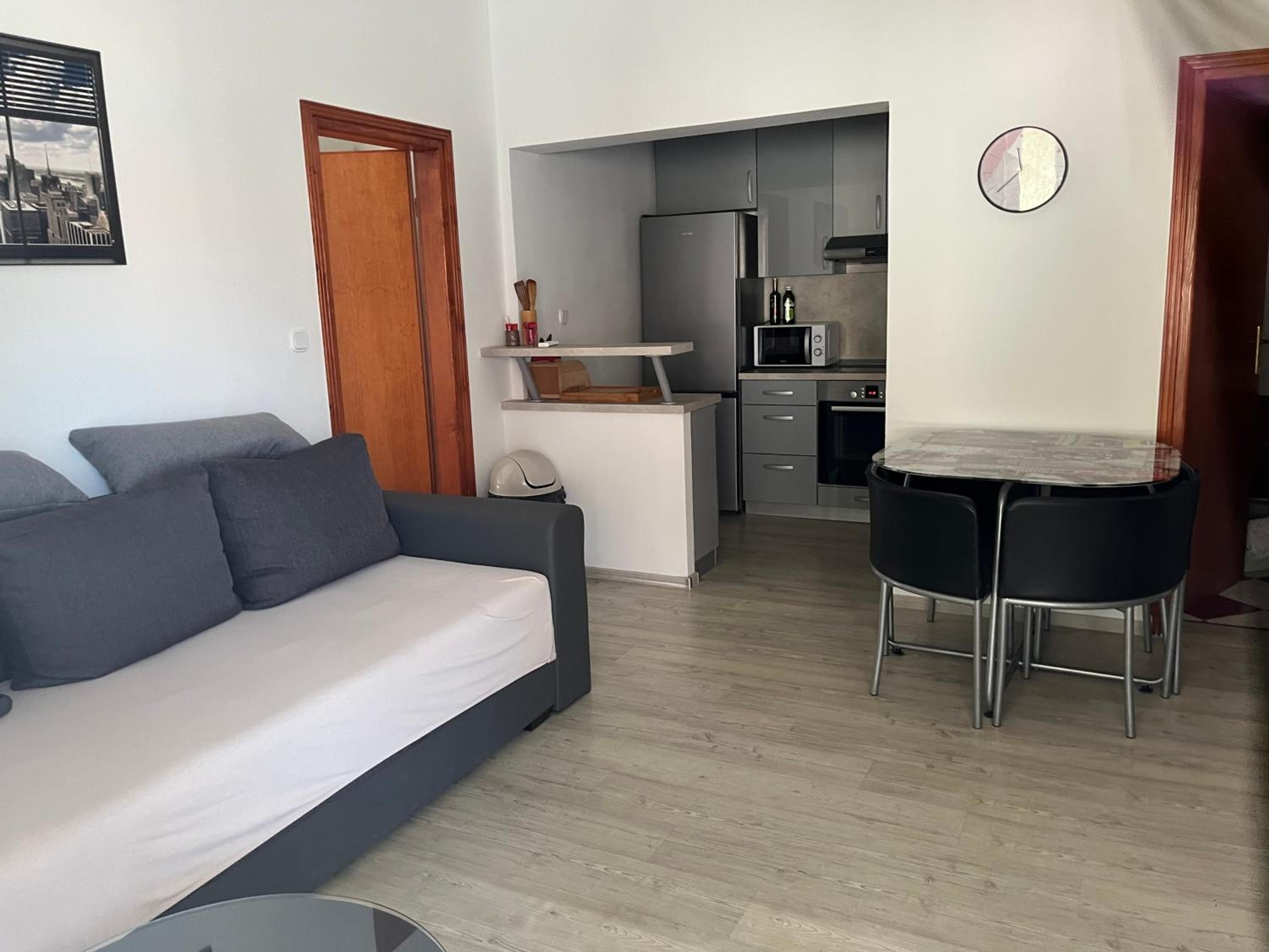 One-Bedroom Apartment with Terrace - Ground Floor  photo 2