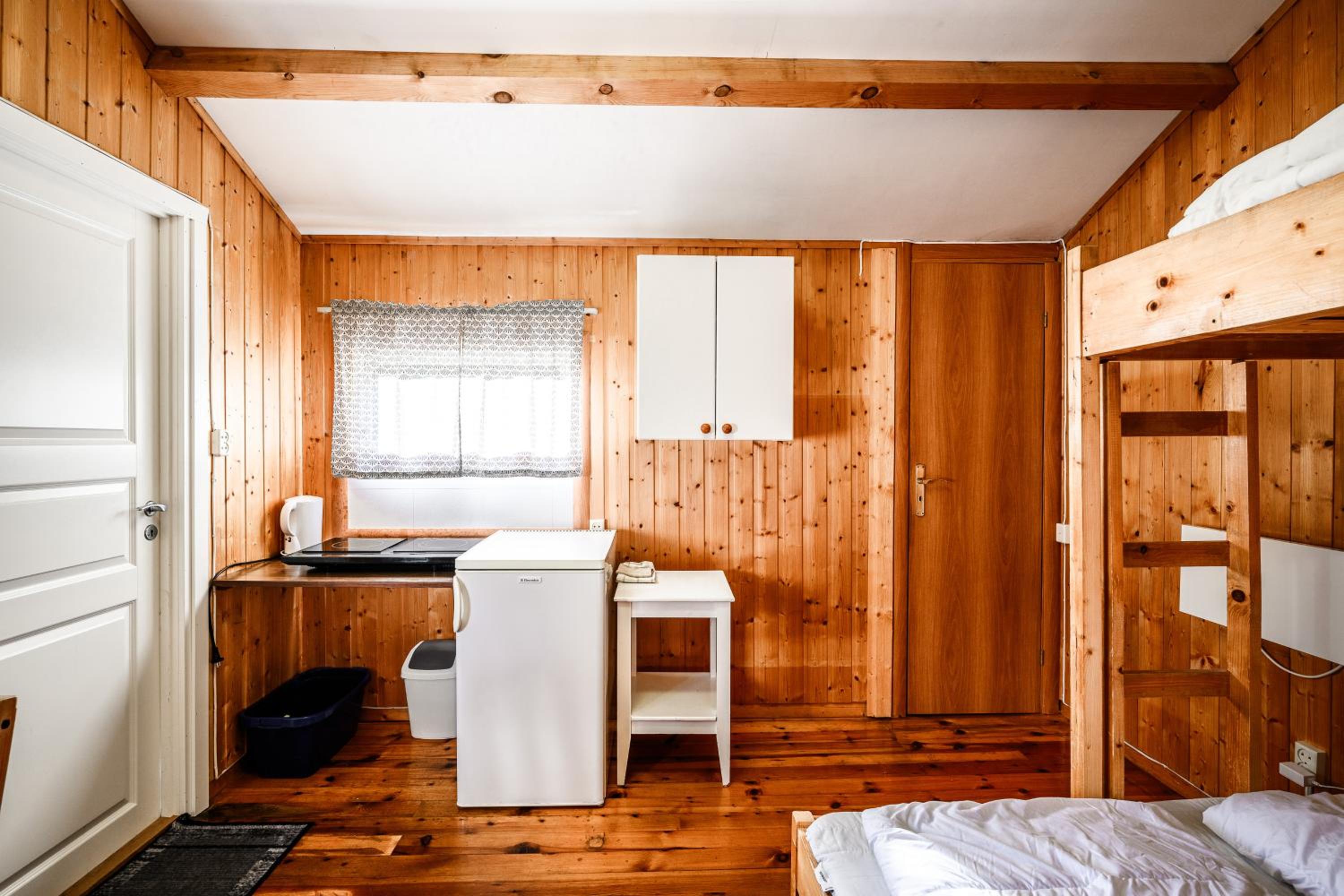 Family Room with Shower - Photo 2