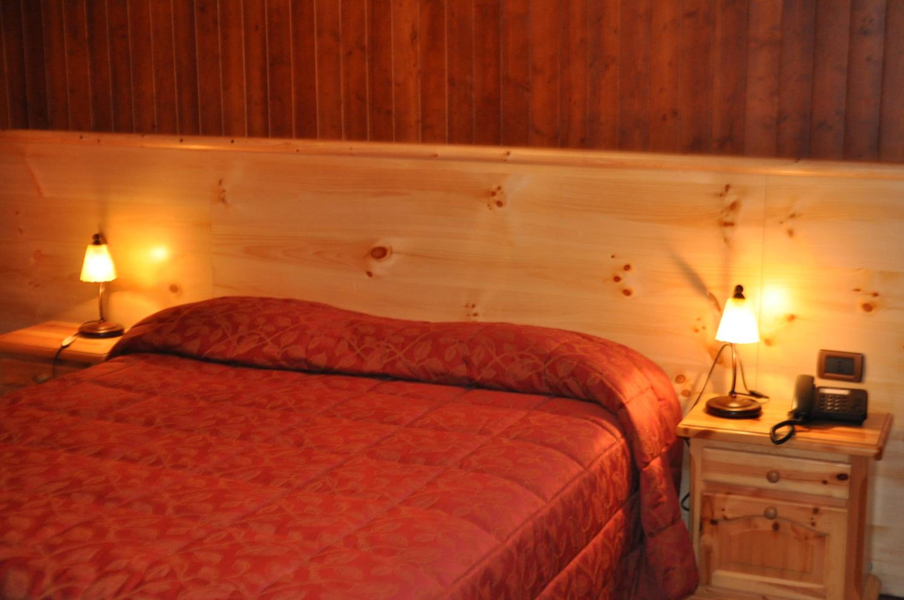 Double or Twin Room - Photo 2