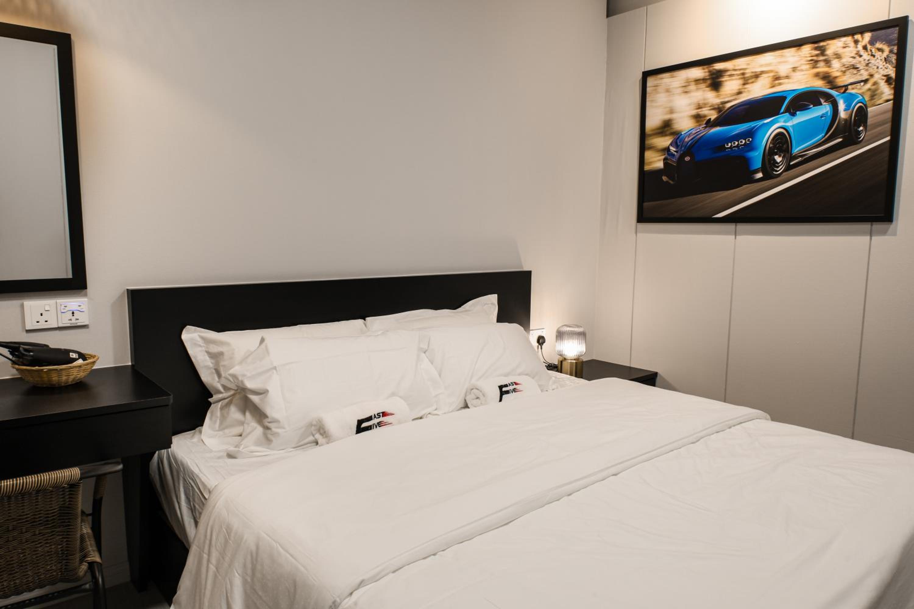 Deluxe King Room