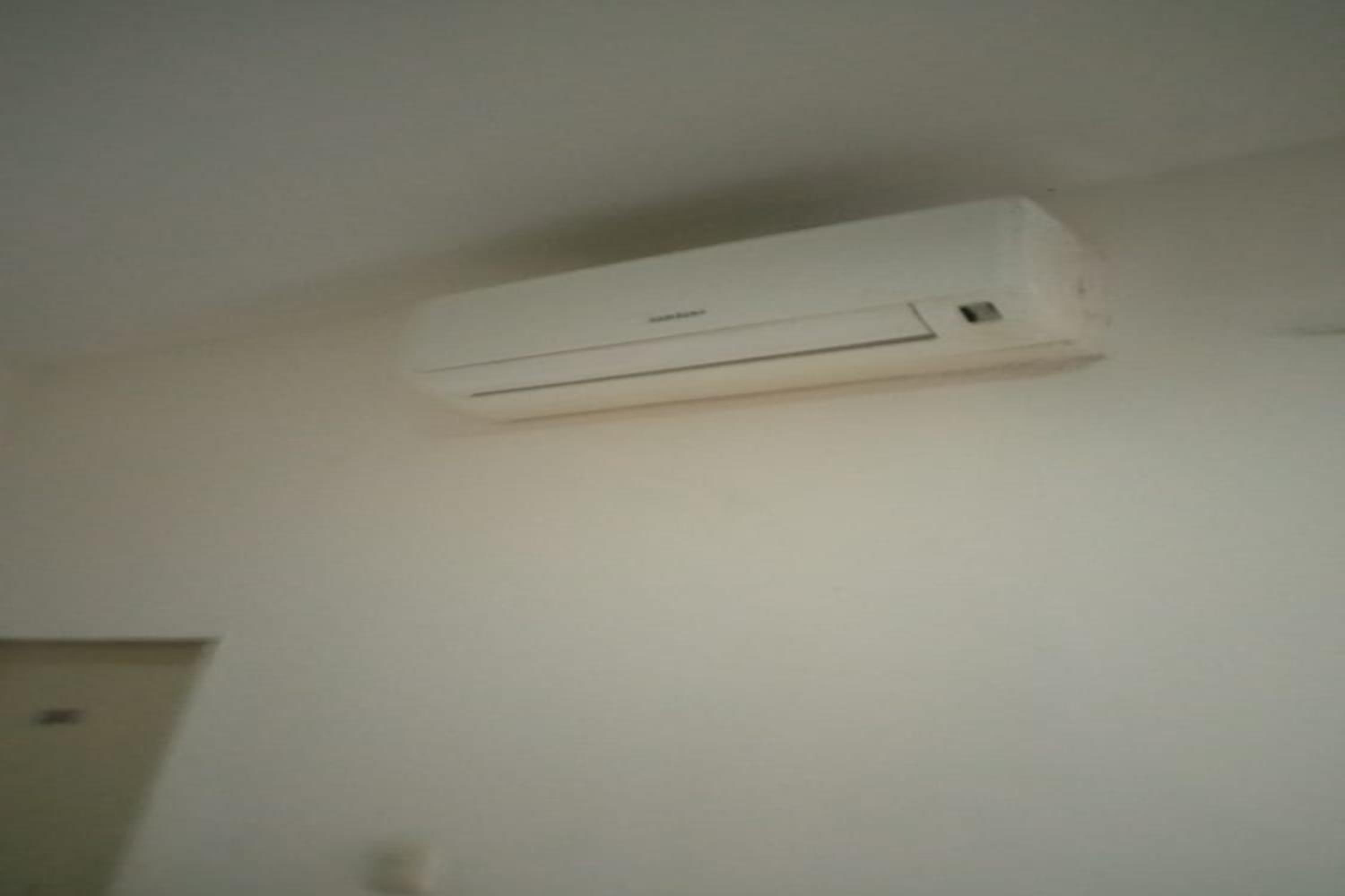 Standard Twin Room - Photo 13