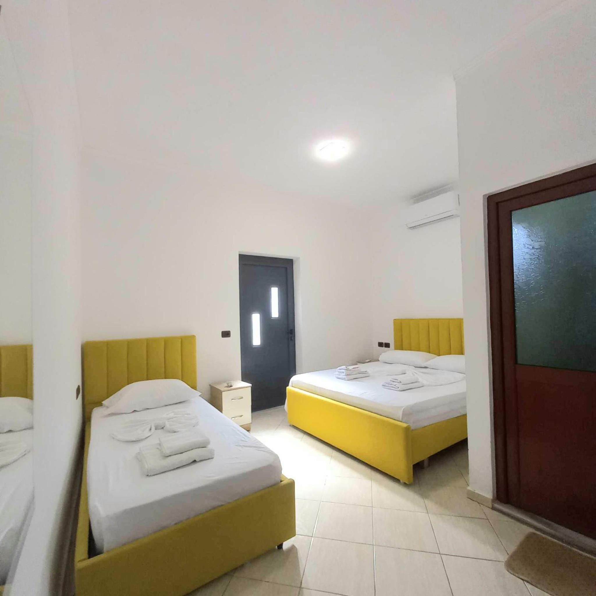 Deluxe Double Room (2 Adults + 1 Child) photo 2