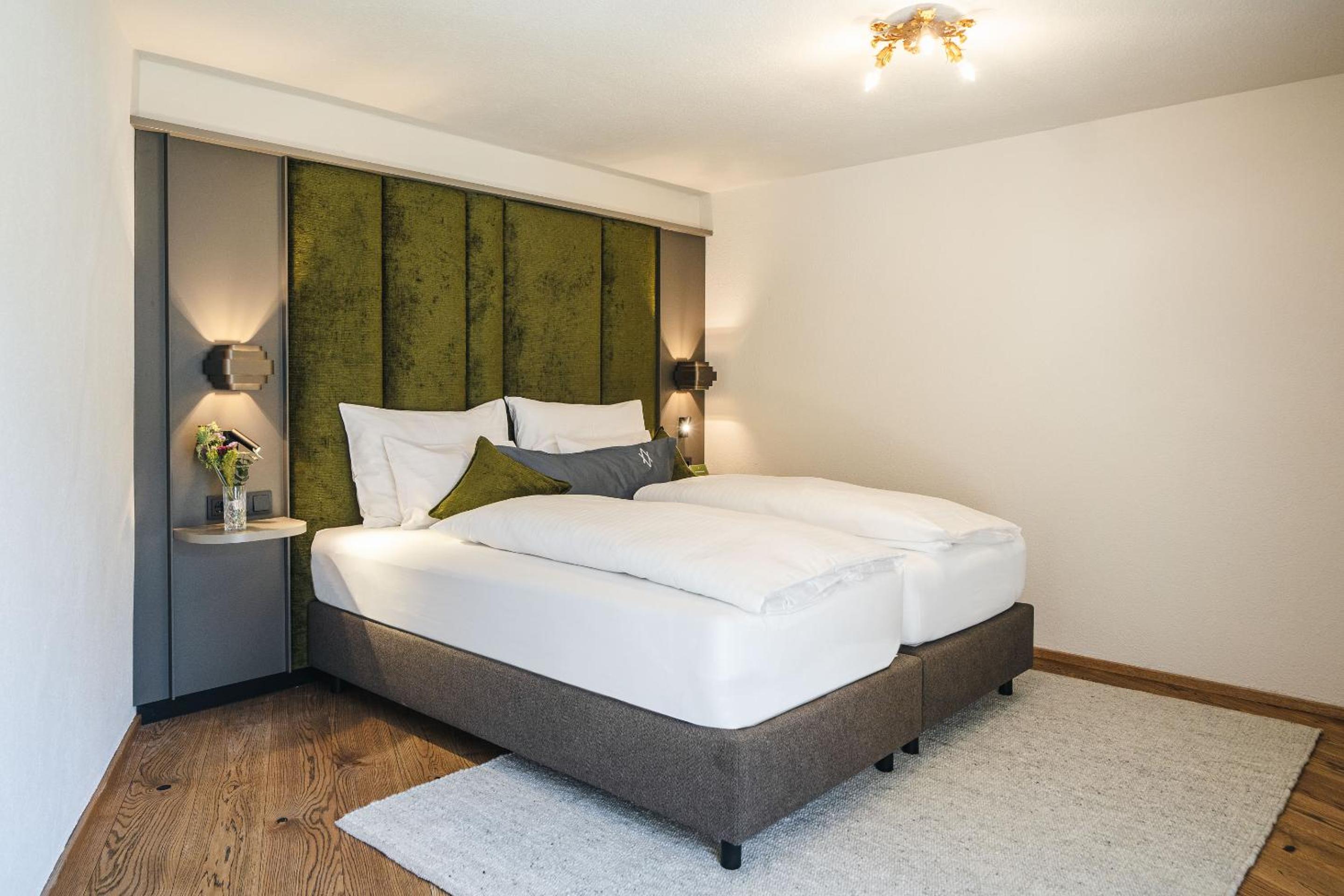 Junior Suite with Mountain View