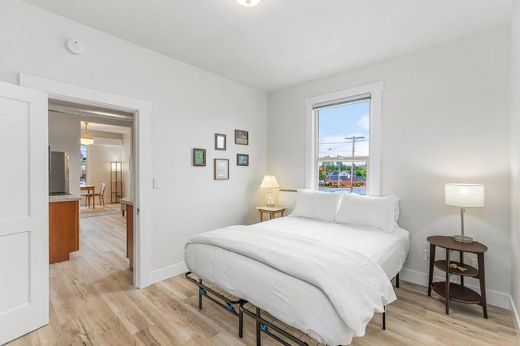 One-Bedroom Apartment - Photo 14
