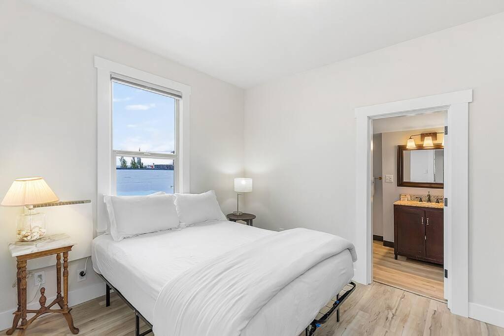 One-Bedroom Apartment - Photo 15