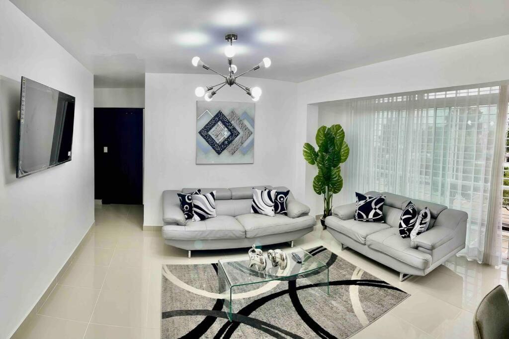 Three-Bedroom Apartment photo 1