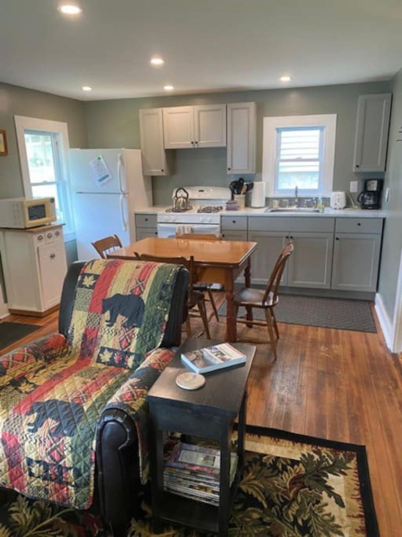 Two-Bedroom House photo 2