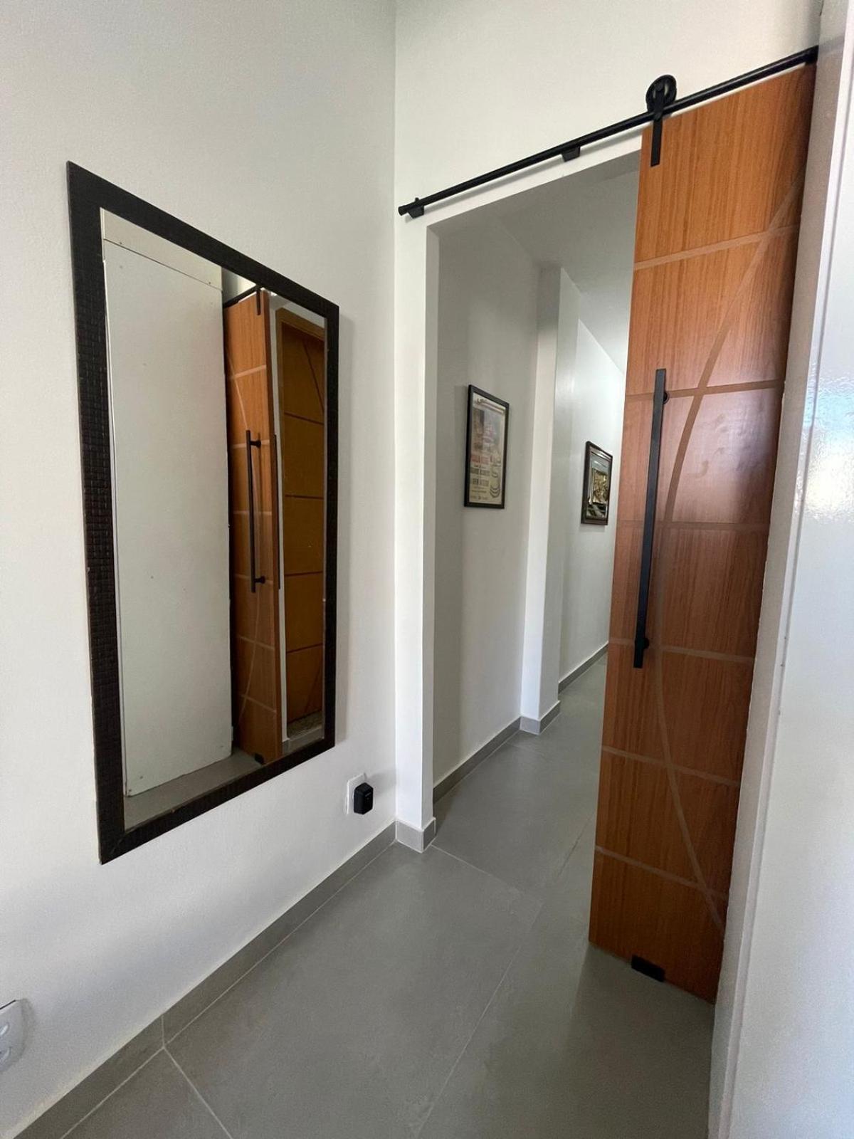 One-Bedroom Apartment - Photo 9