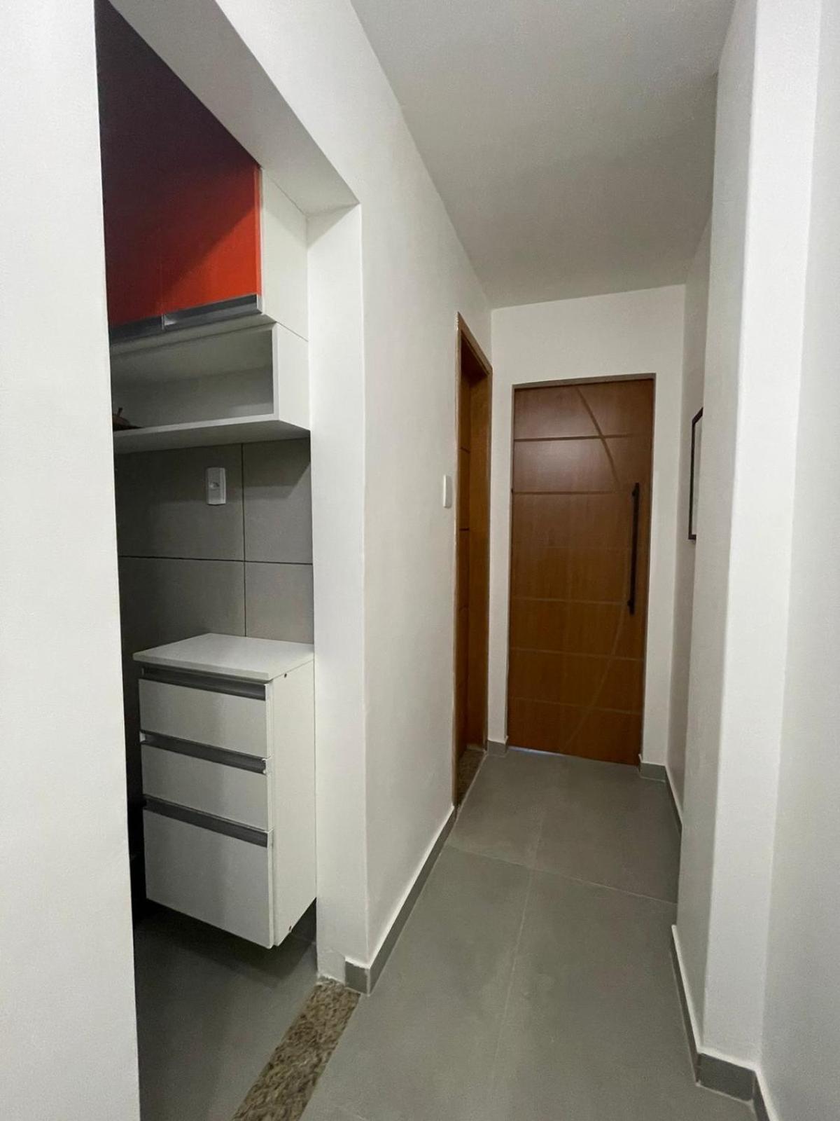 One-Bedroom Apartment - Photo 4