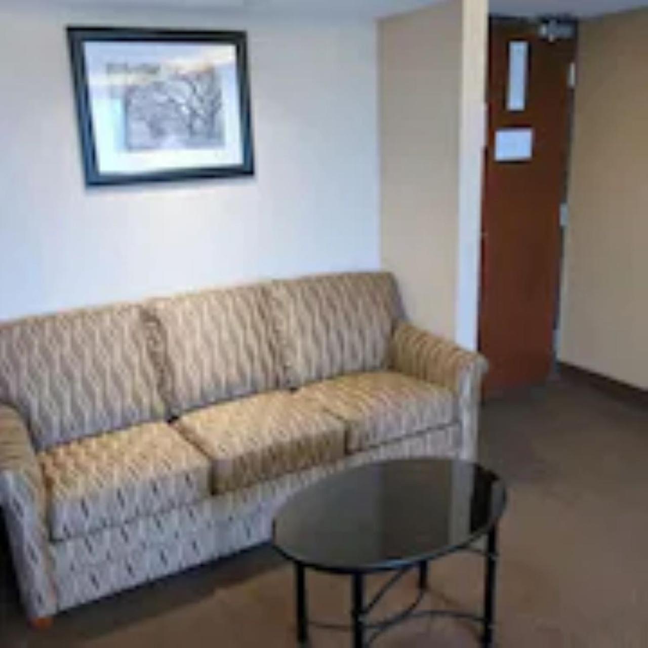 King Studio with Sofa Bed - Photo 2
