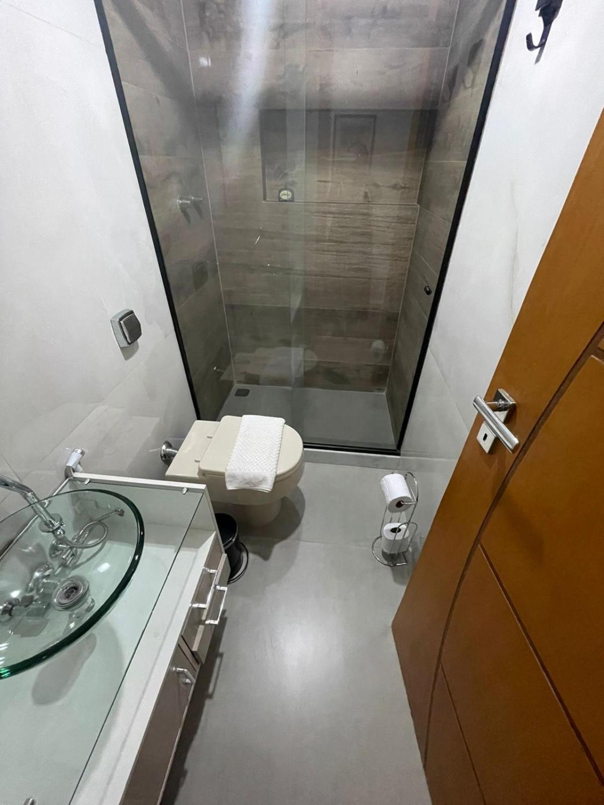 One-Bedroom Apartment - Photo 14