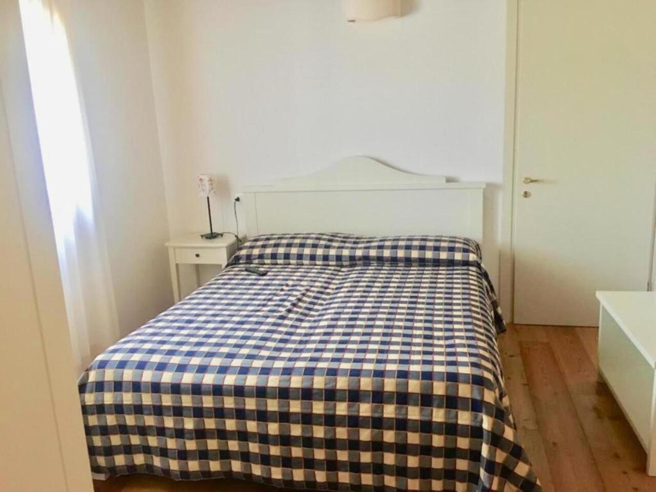 Standard Double Room - Photo 4