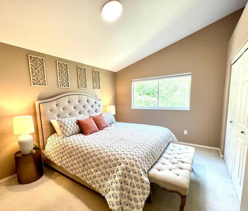 Three-Bedroom Townhouse photo 1