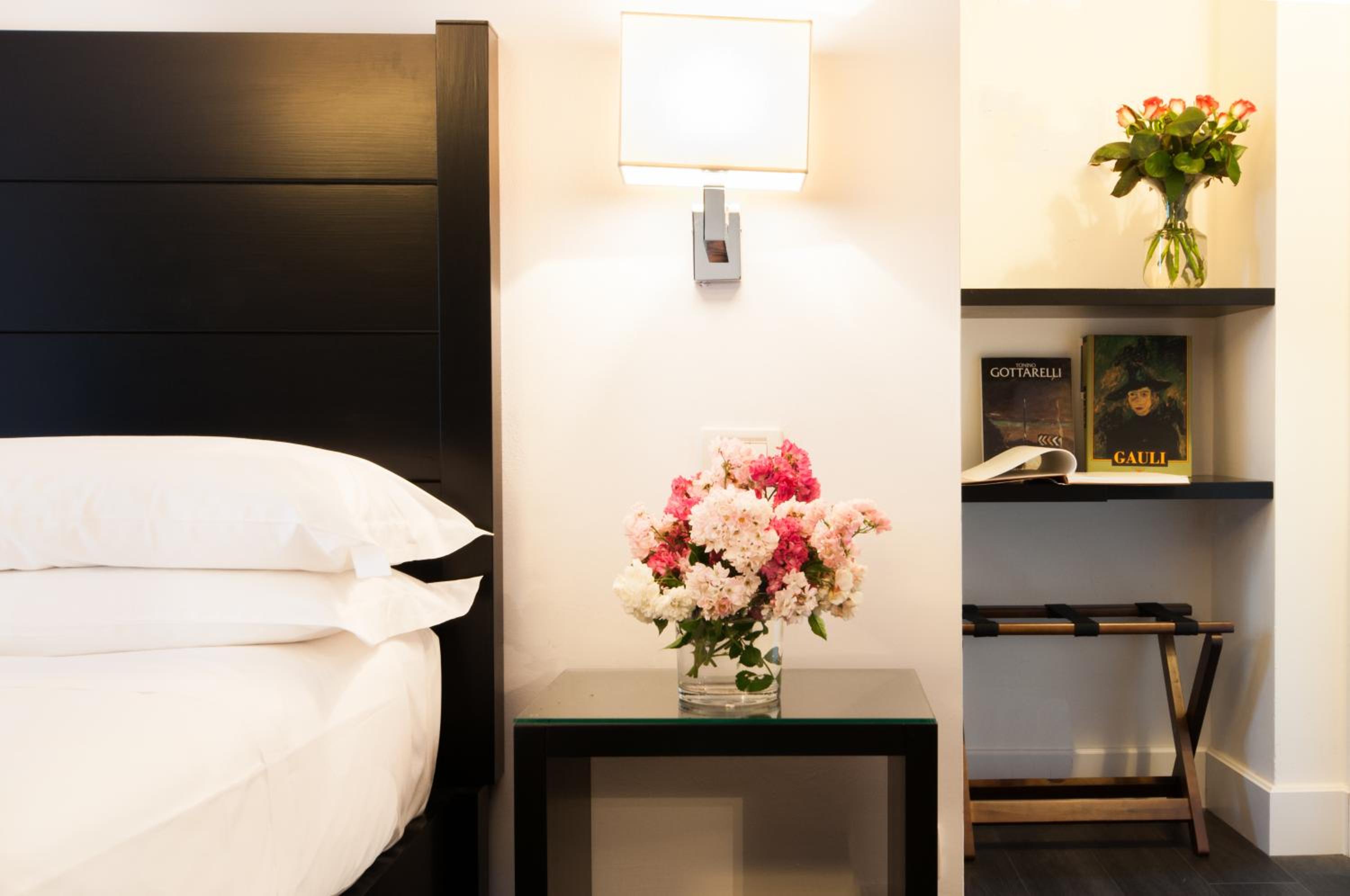 Superior Double Room with Balcony - Photo 4