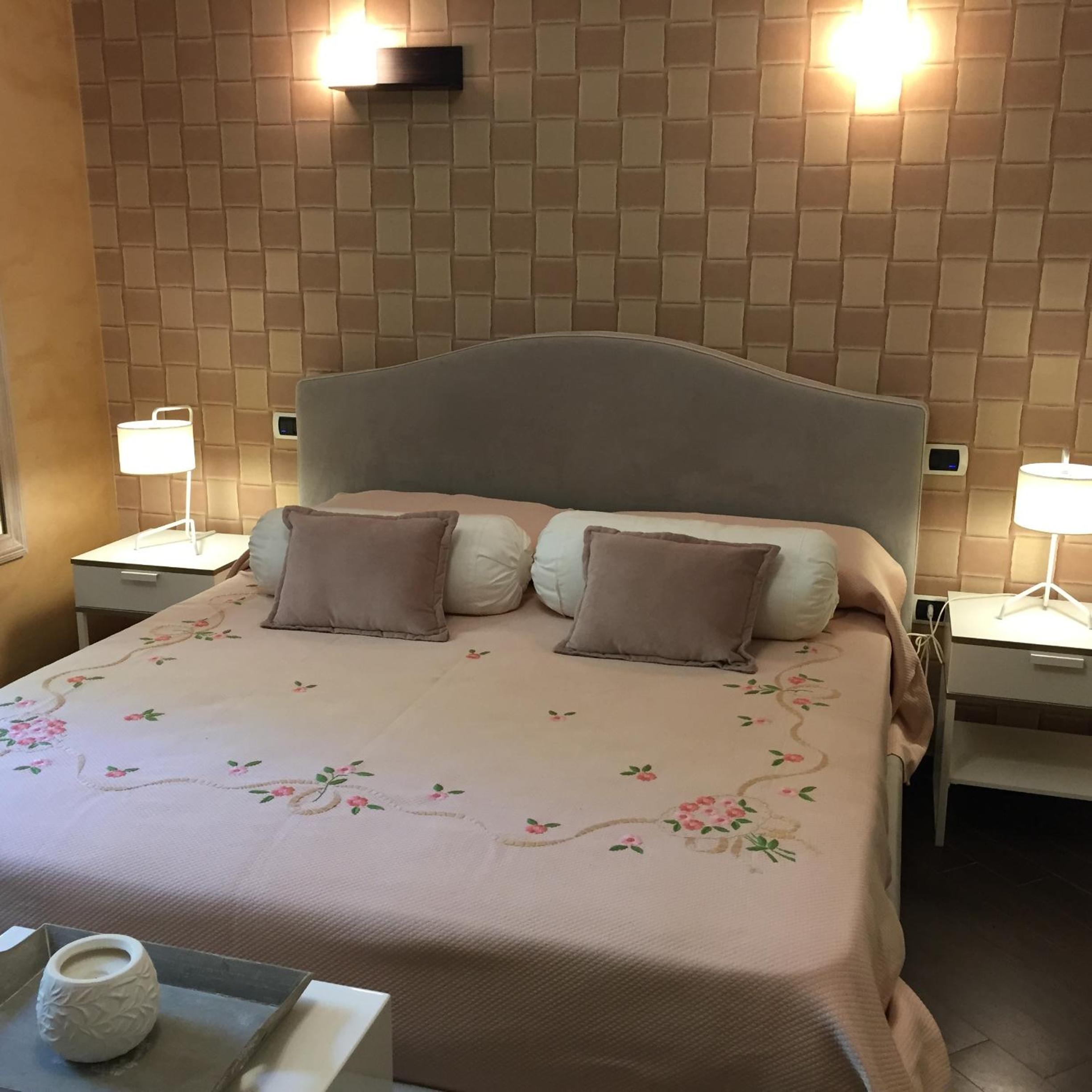 Double Room - Photo 1