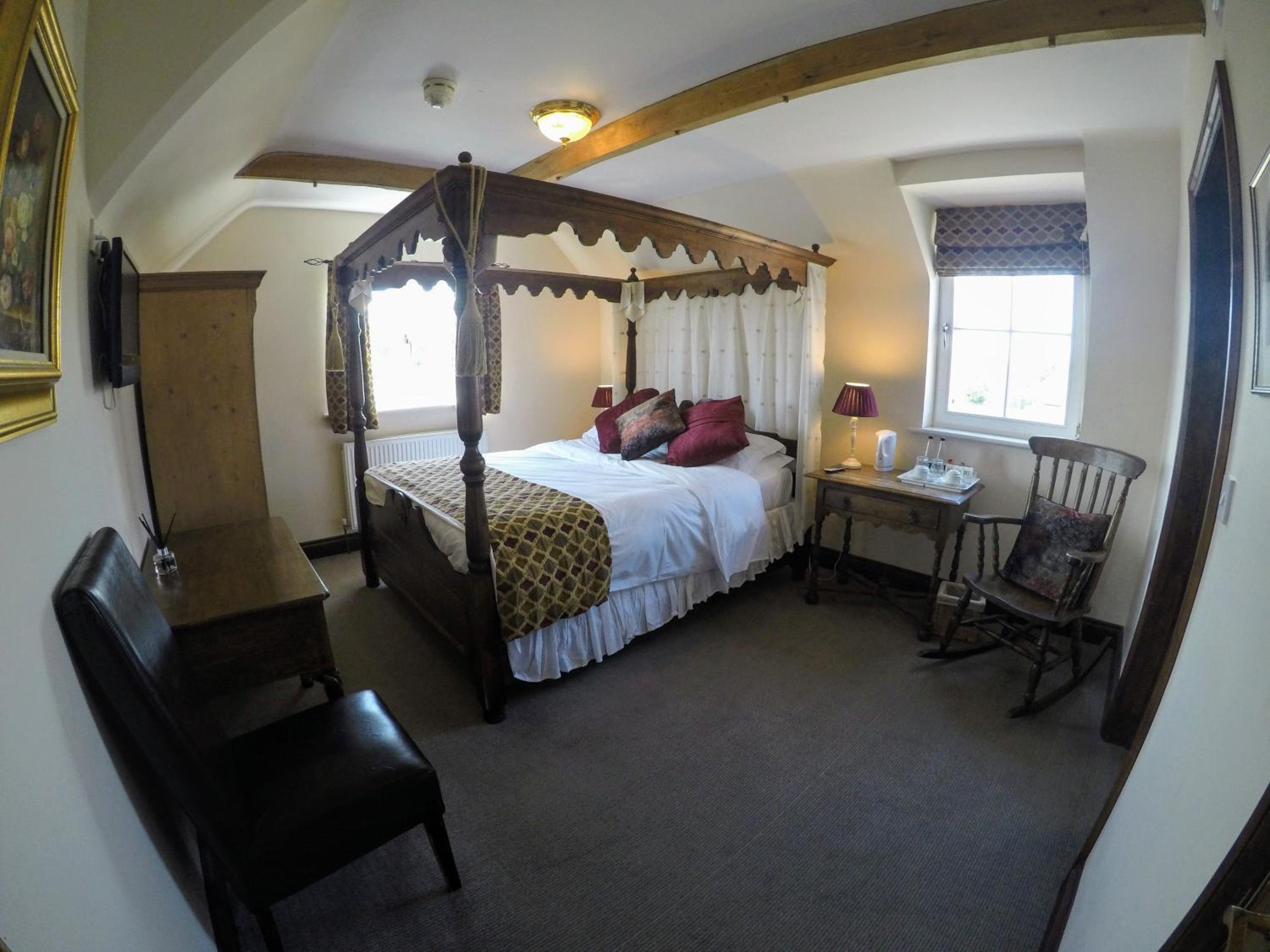 Double Room with Private Bathroom