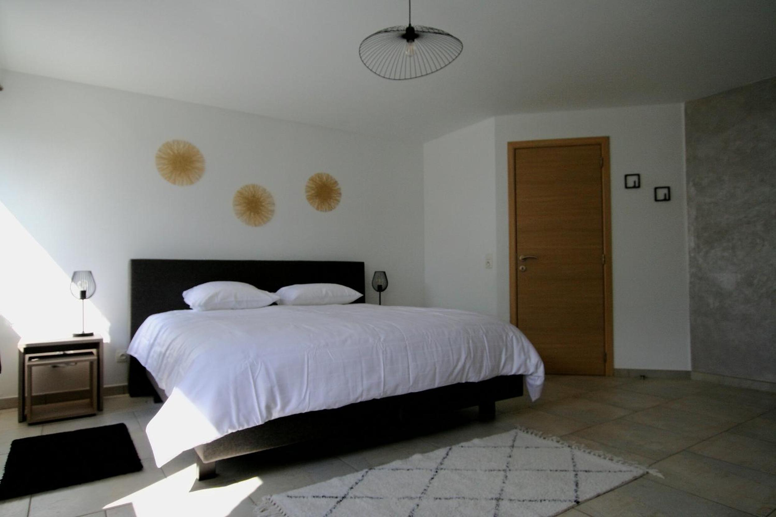 Three-Bedroom House photo 2