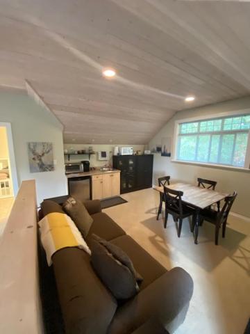King Suite With Balcony photo 2