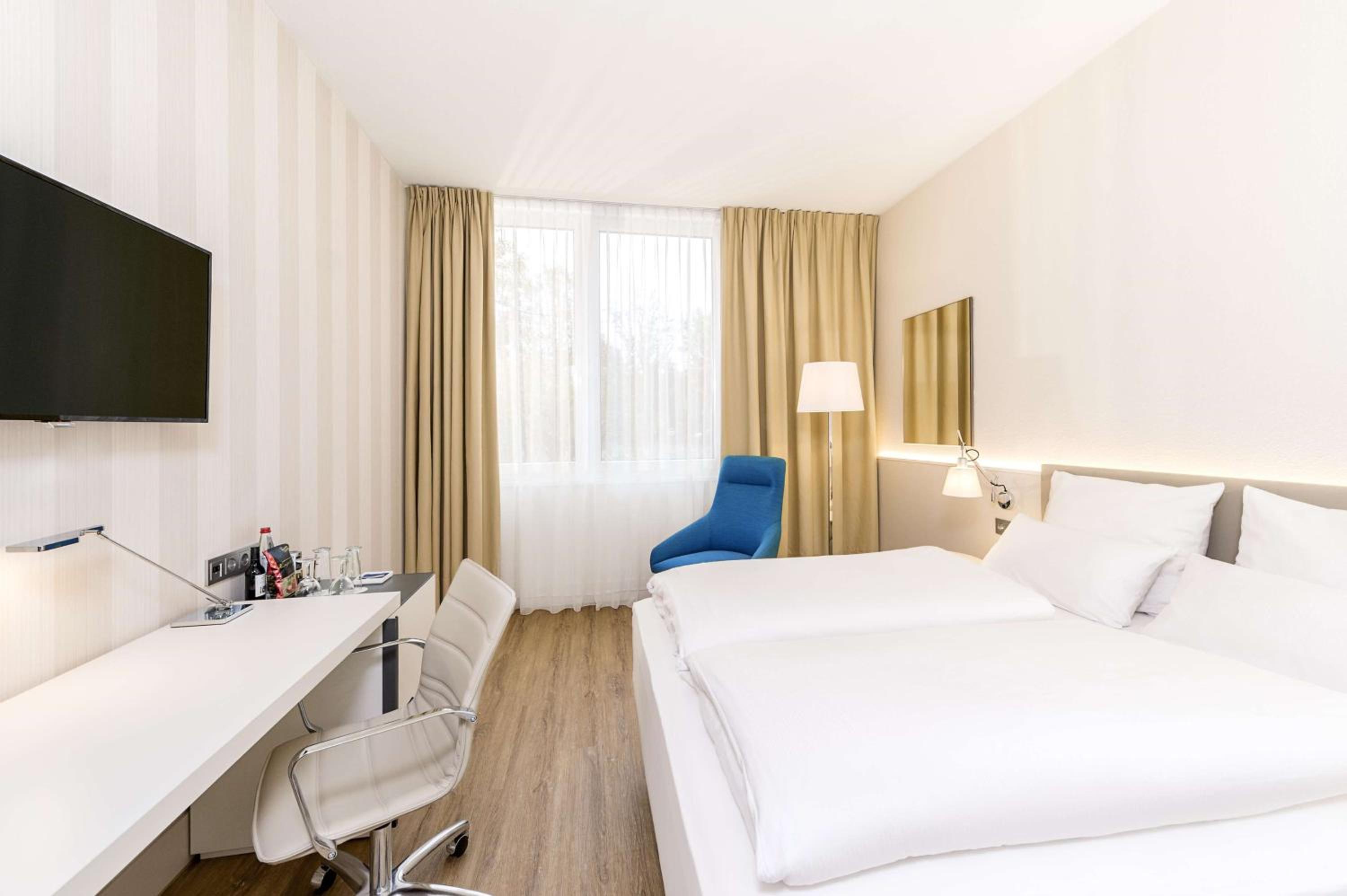 Standard Double Room - Photo 4