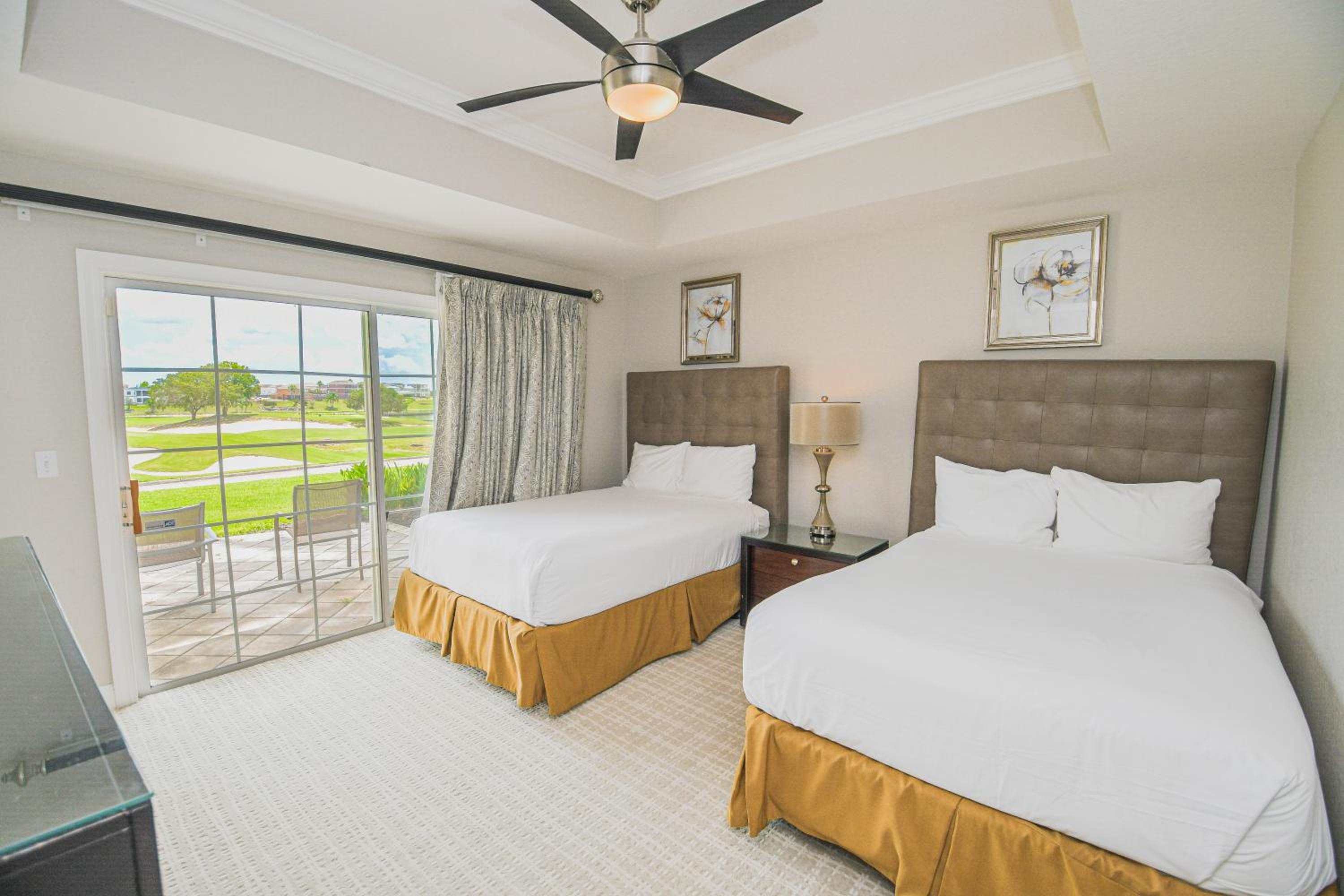 Deluxe Two-Bedroom Villa - Waterpark Access
