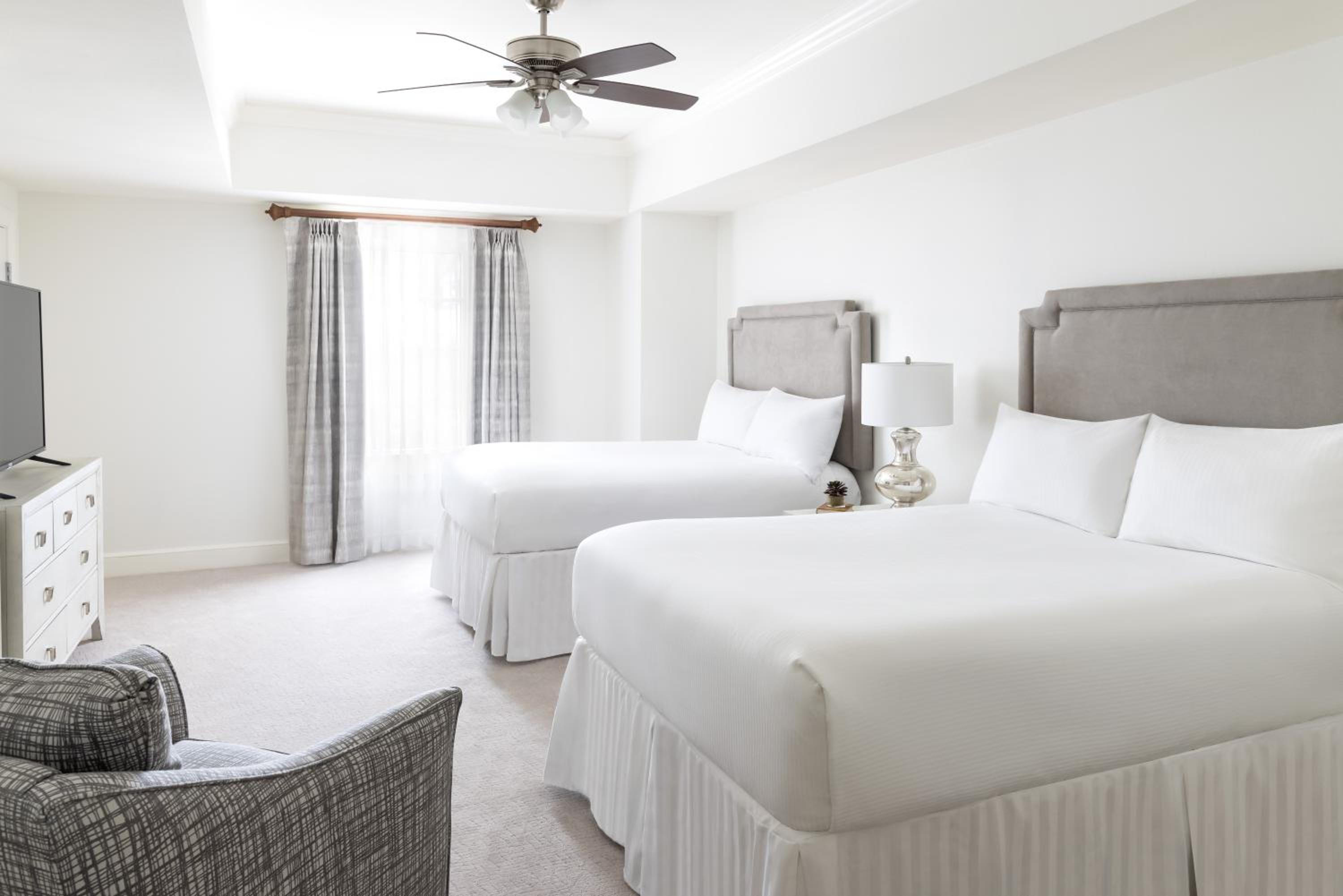 Two-Bedroom Suite - Main Tower/Waterpark Access