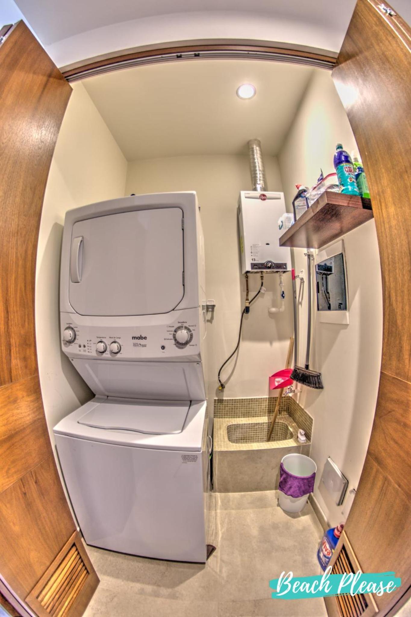 Apartment photo 2