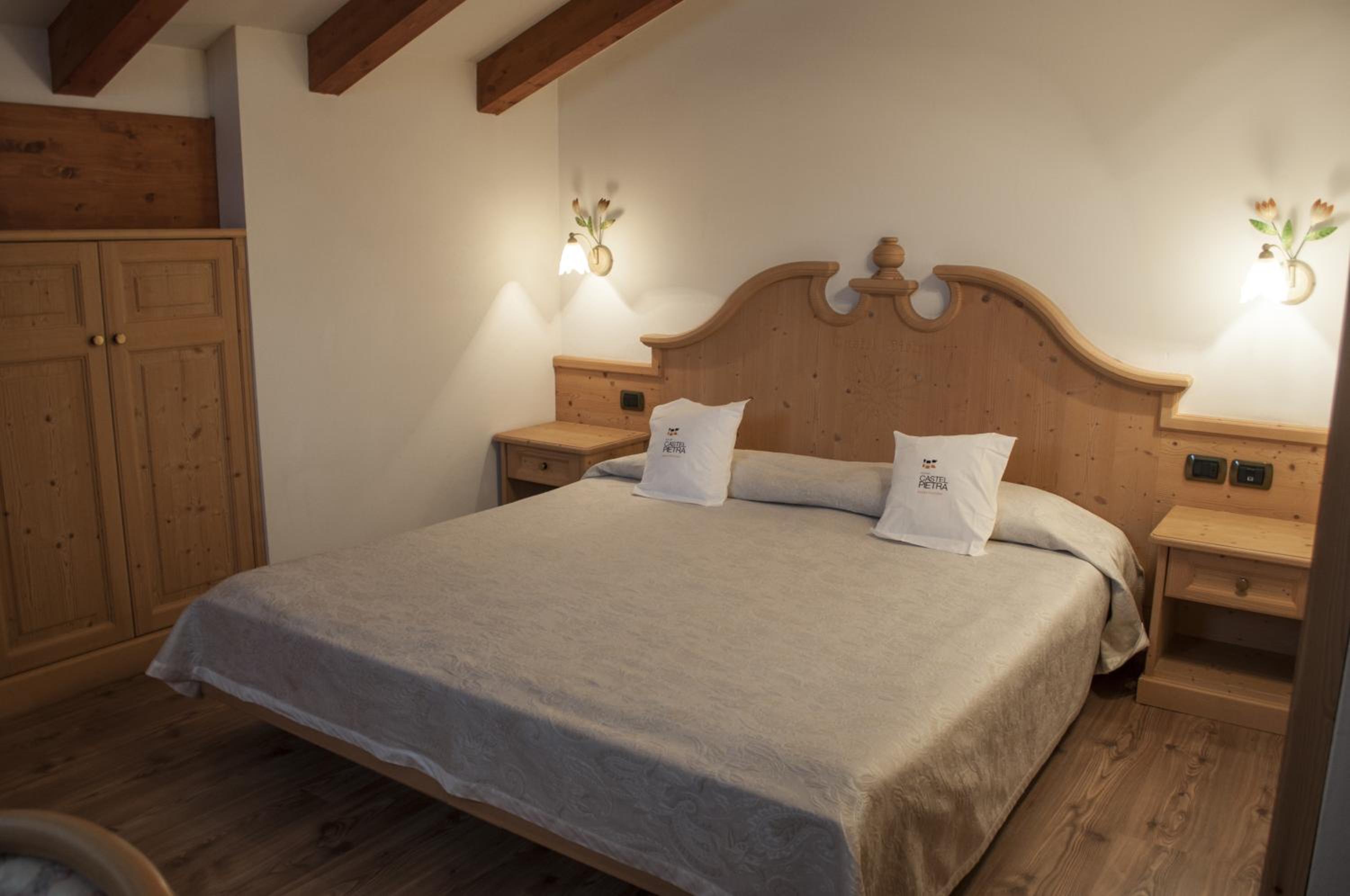 Standard Double or Twin Room - Photo 5