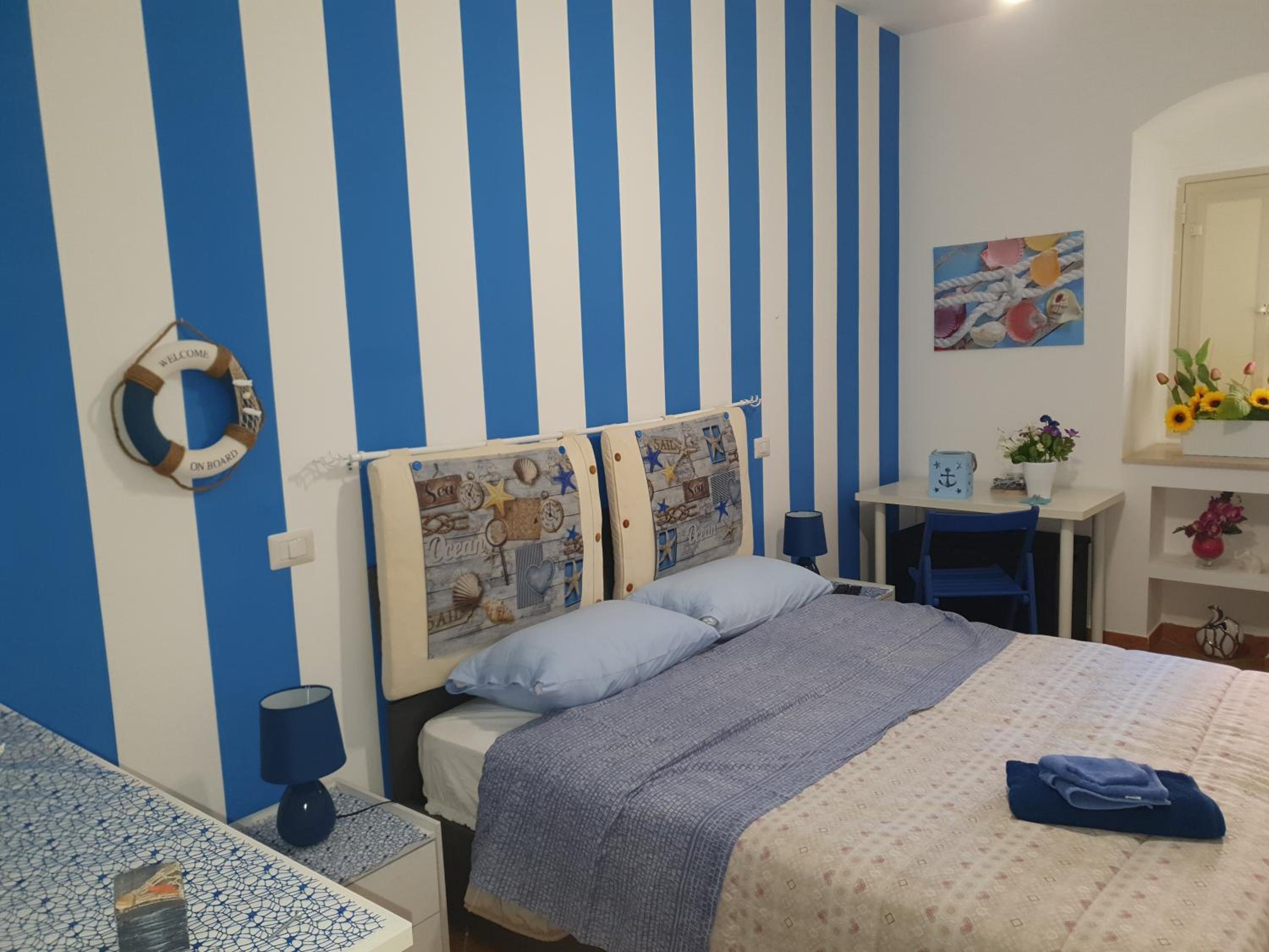 Two-Bedroom House photo 3