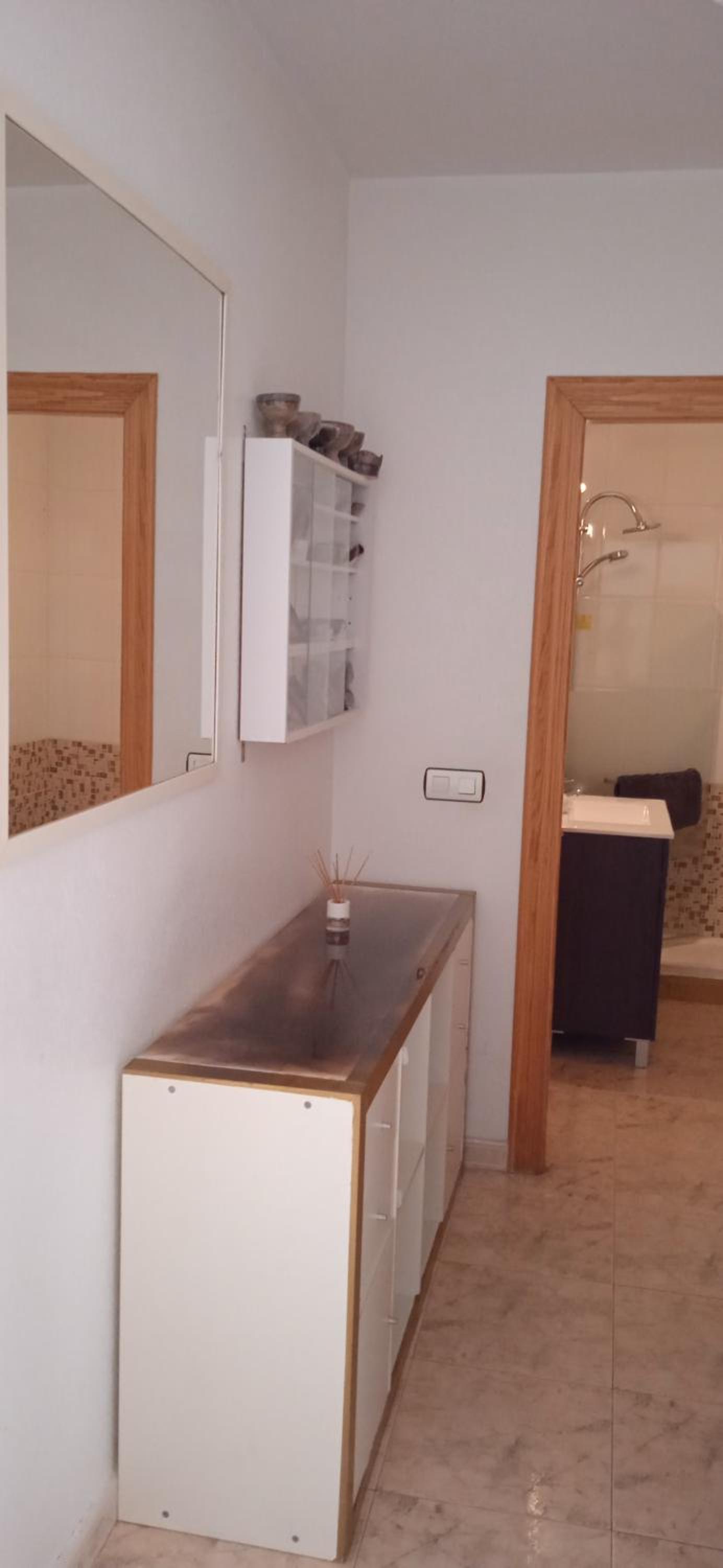 One-Bedroom Apartment - Photo 5