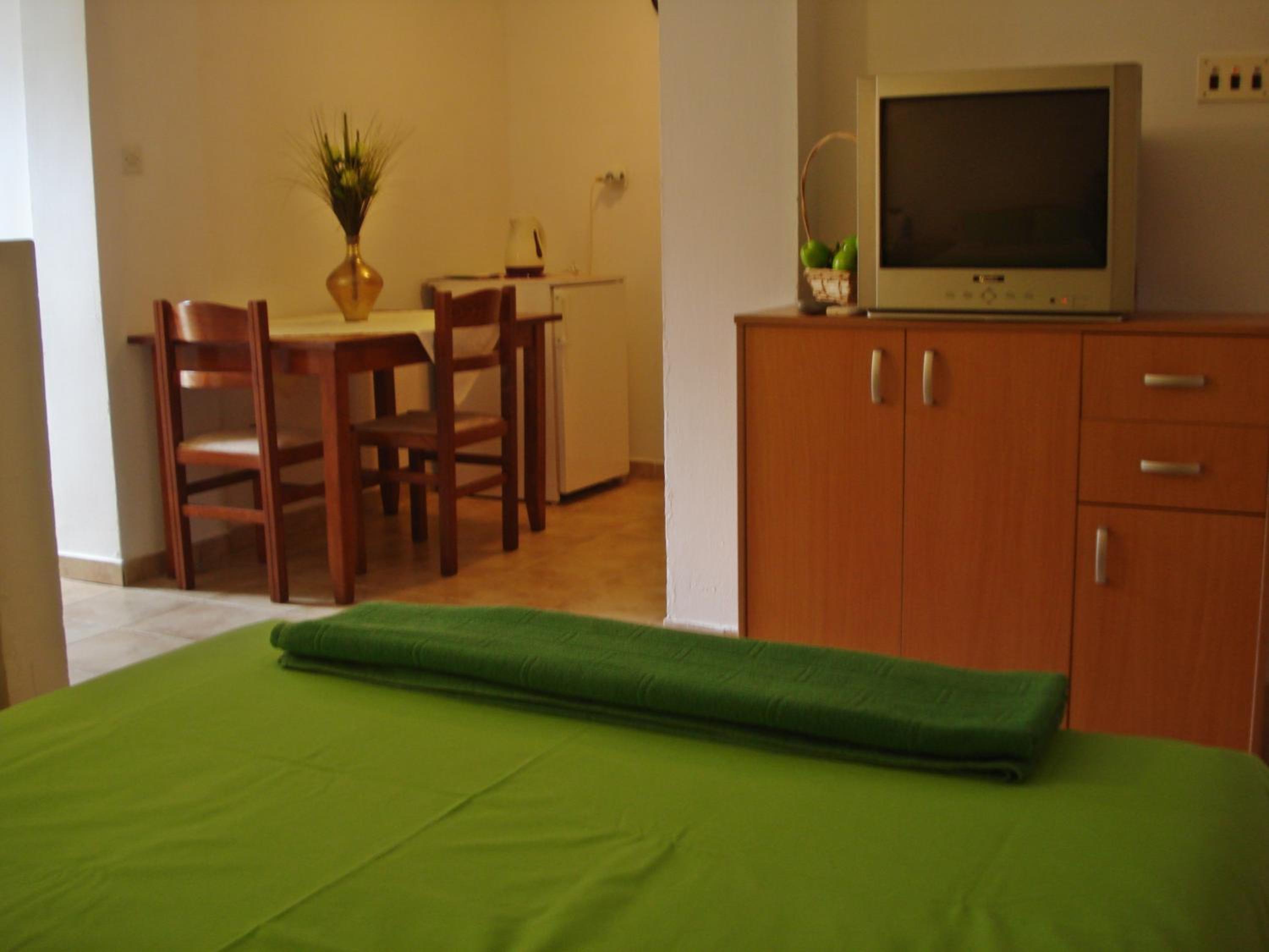 Apartment - Ground Floor photo 3