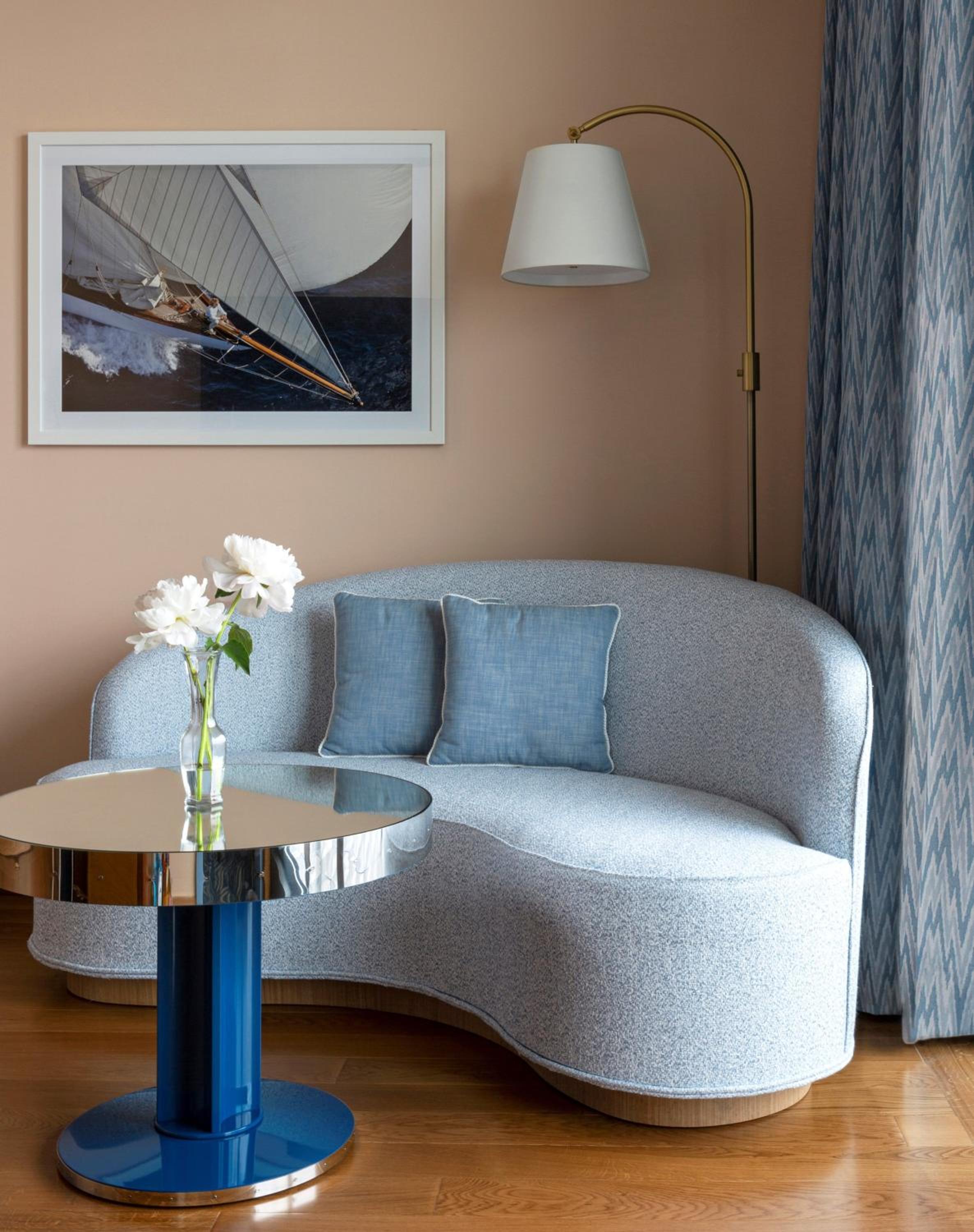 Signature Suite ADA