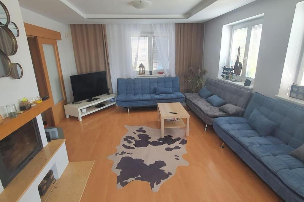Three-Bedroom House photo 1