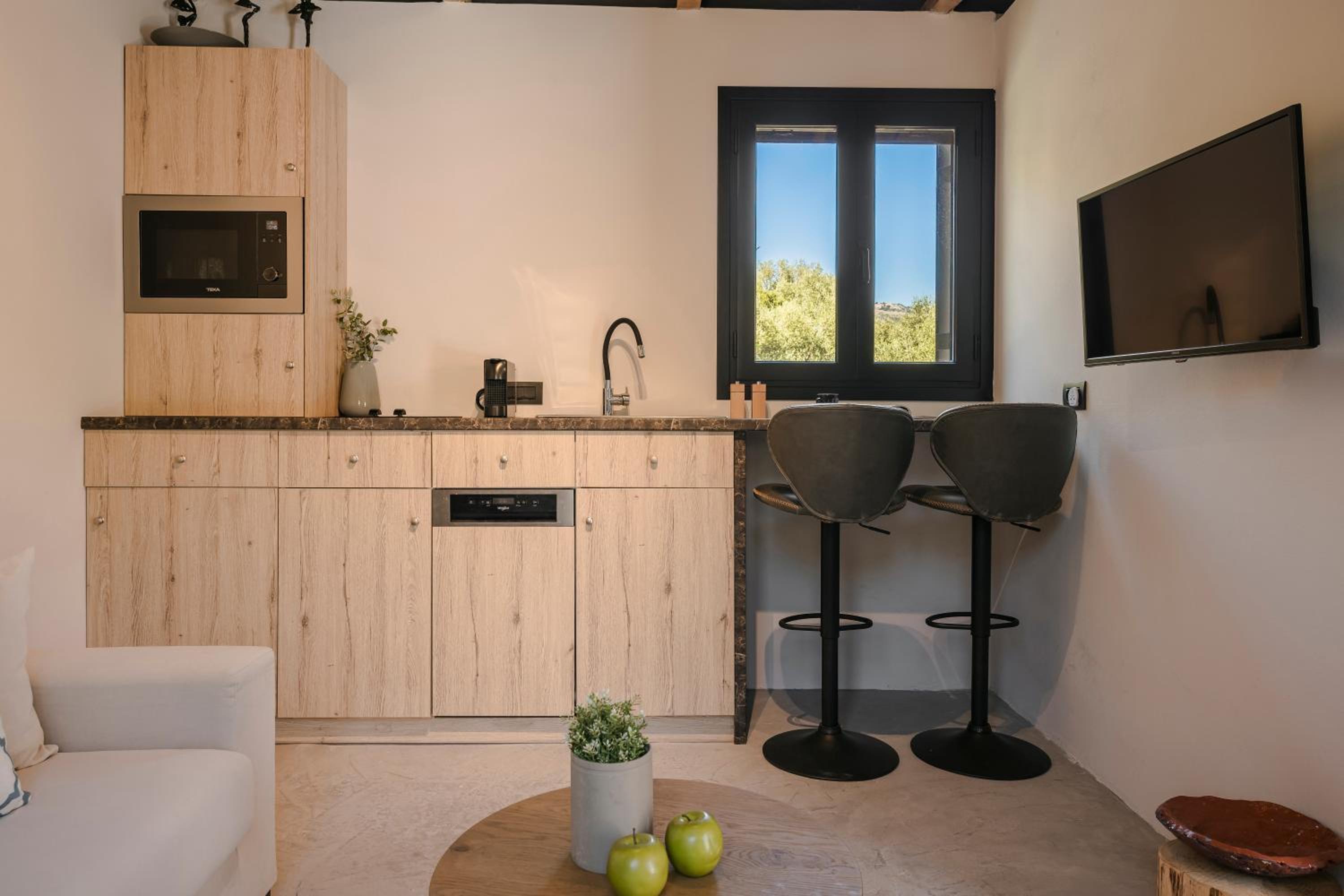 Two-Bedroom House photo 2