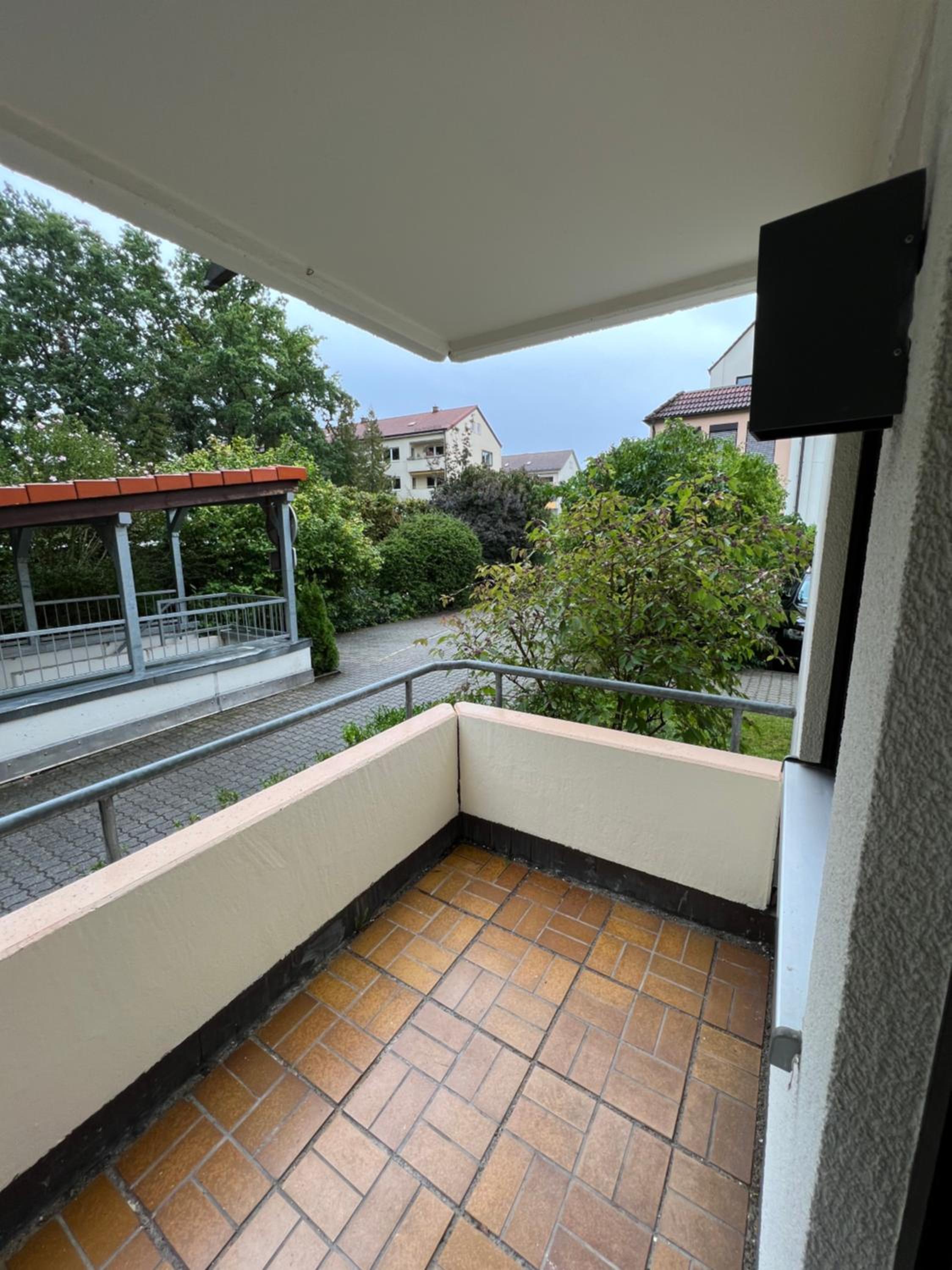 Apartment with Balcony photo 2