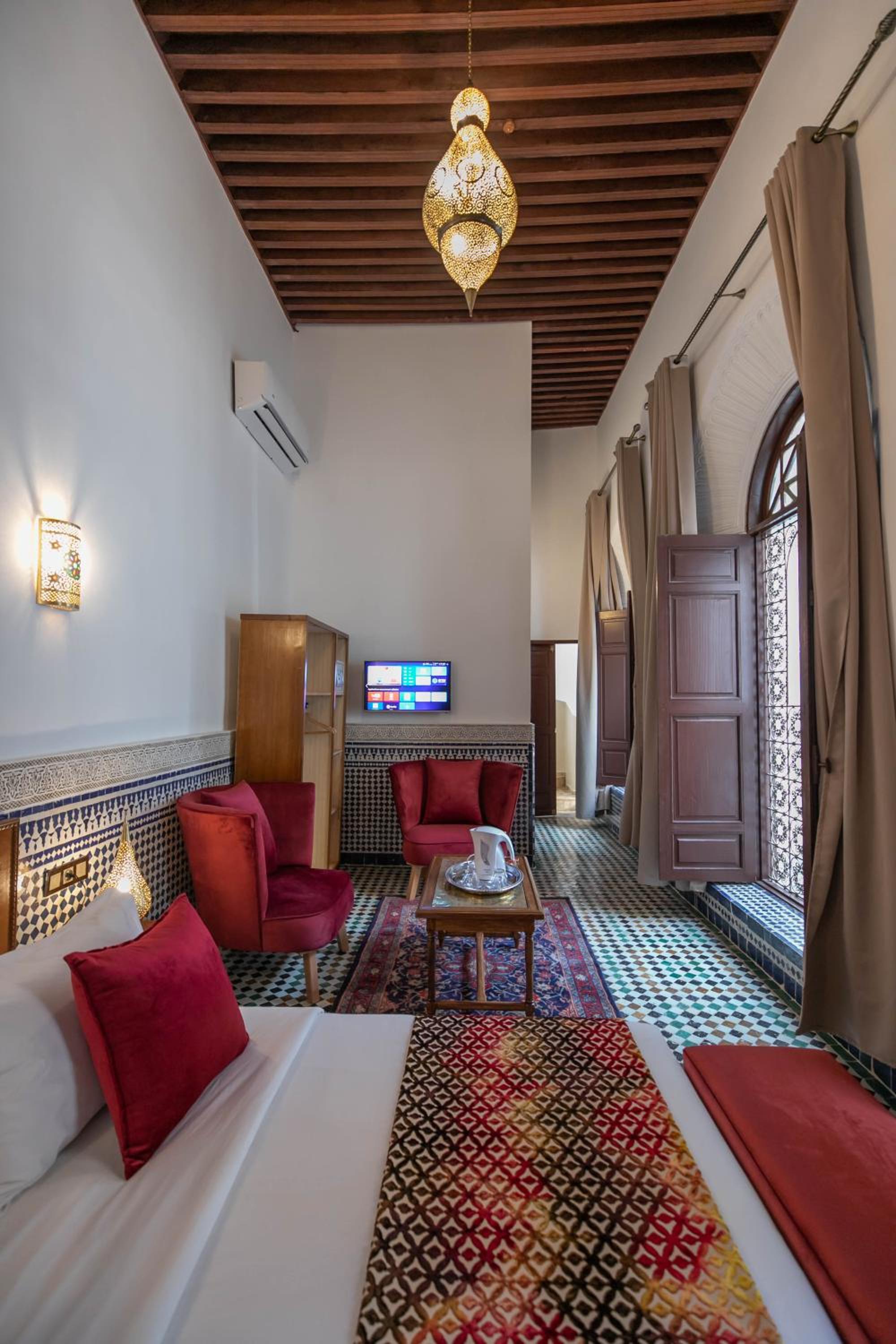 Deluxe Junior Suite - Photo 5